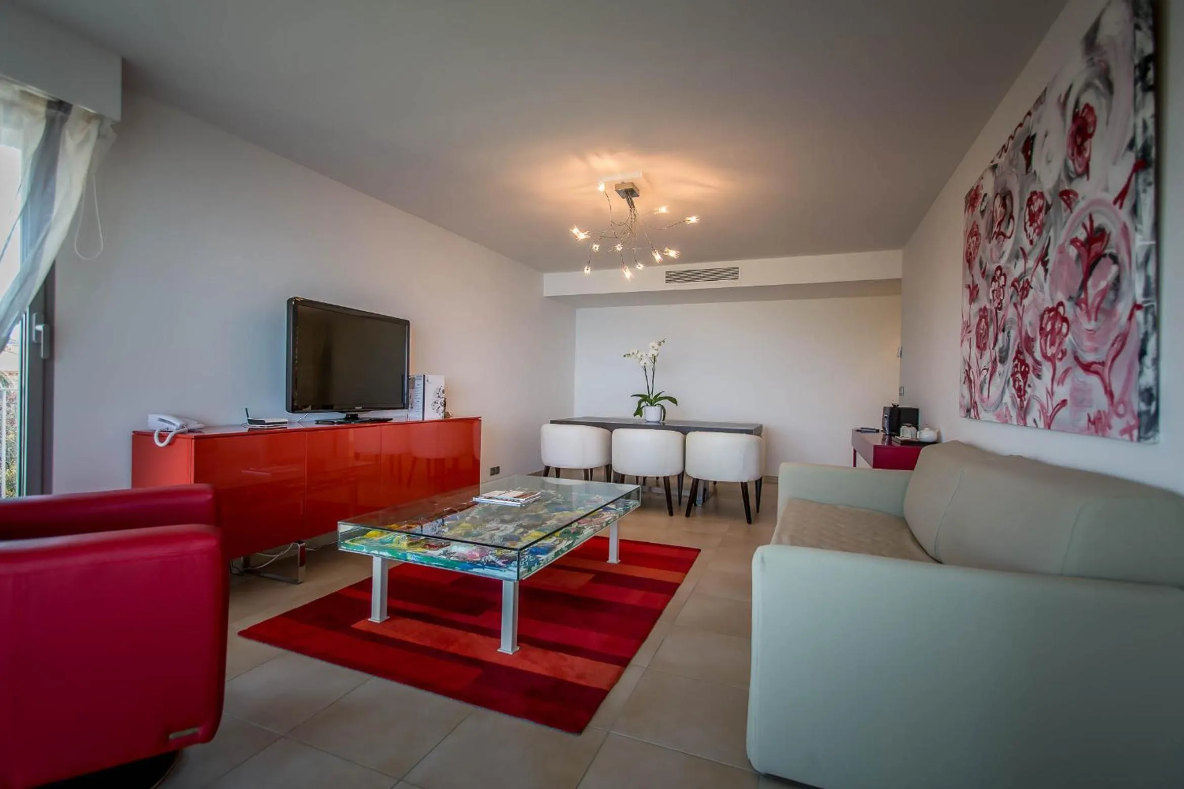 Living room in Royal Antibes - Luxury Hotel, Résidence, Beach & Spa