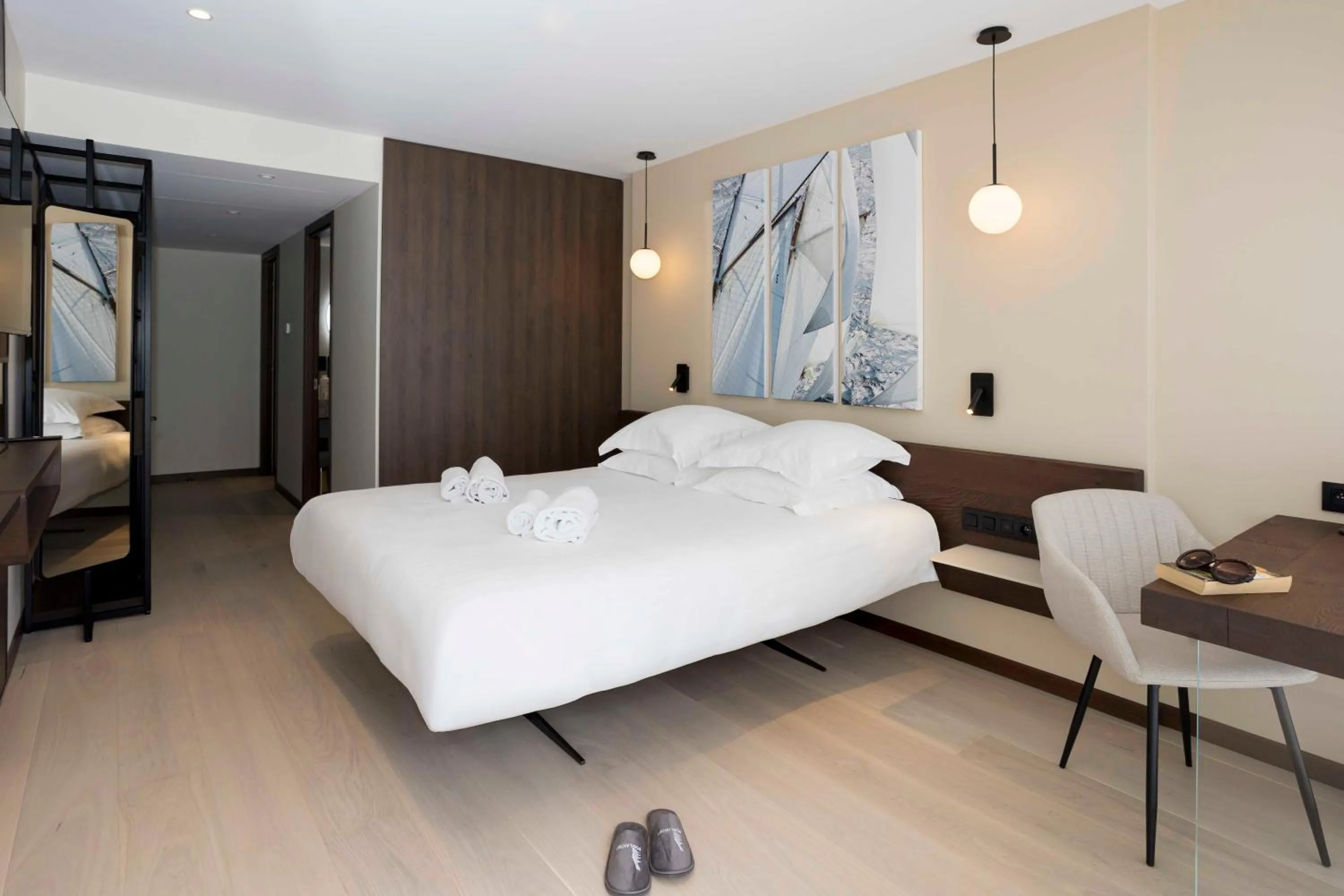 Bed in Royal Antibes - Luxury Hotel, Résidence, Beach & Spa