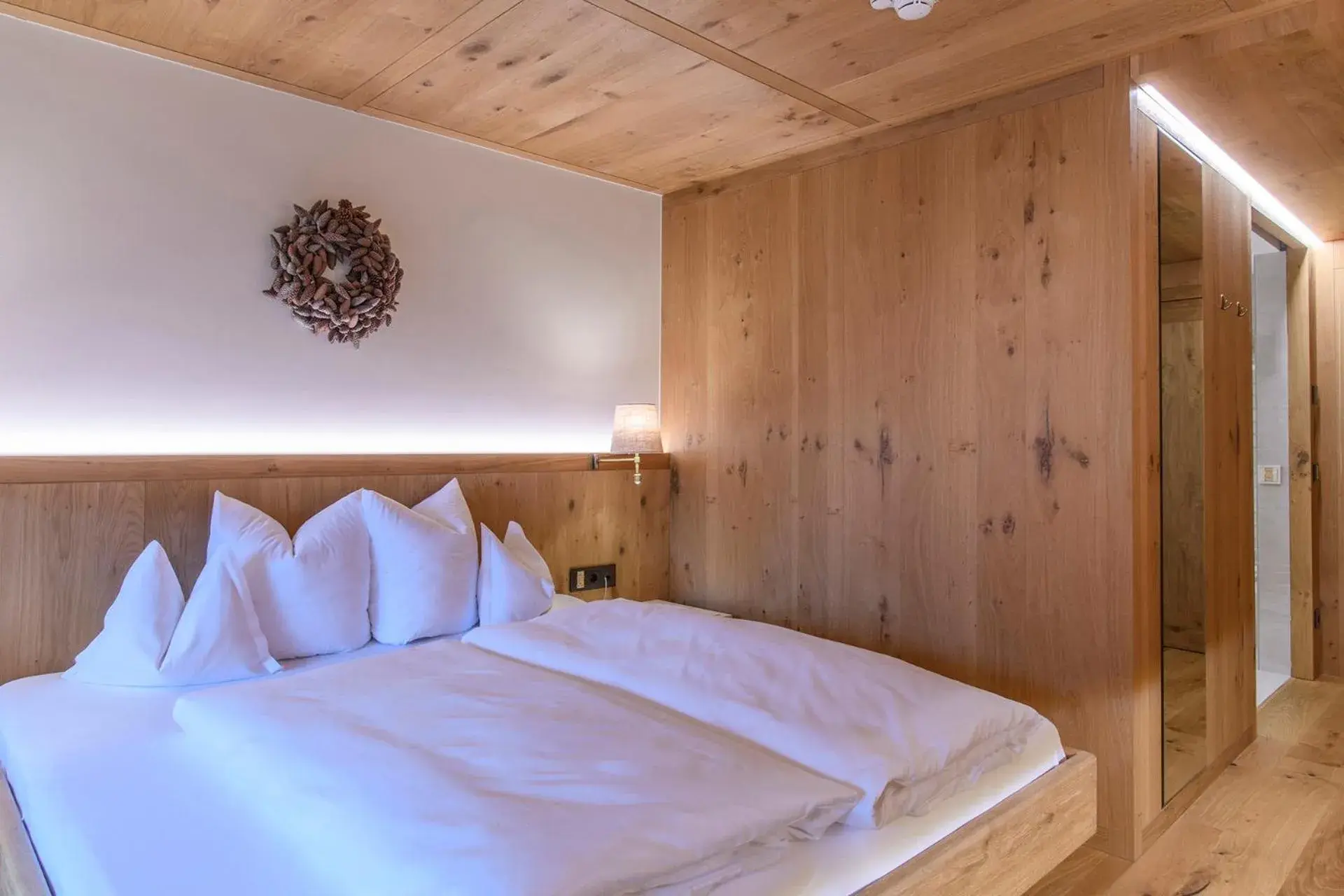 Double Room with Garden View in Hotel Montafoner Hof Double Room with Garden View in Hotel Montafoner Hof