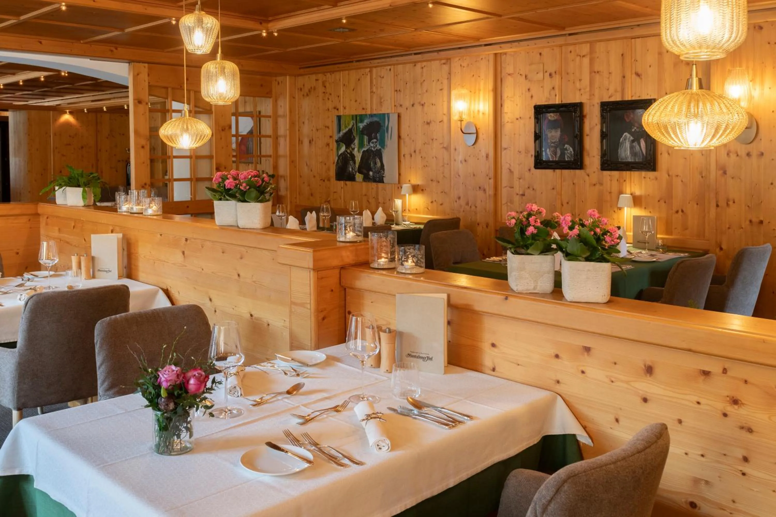 Restaurant/places to eat in Hotel Montafoner Hof