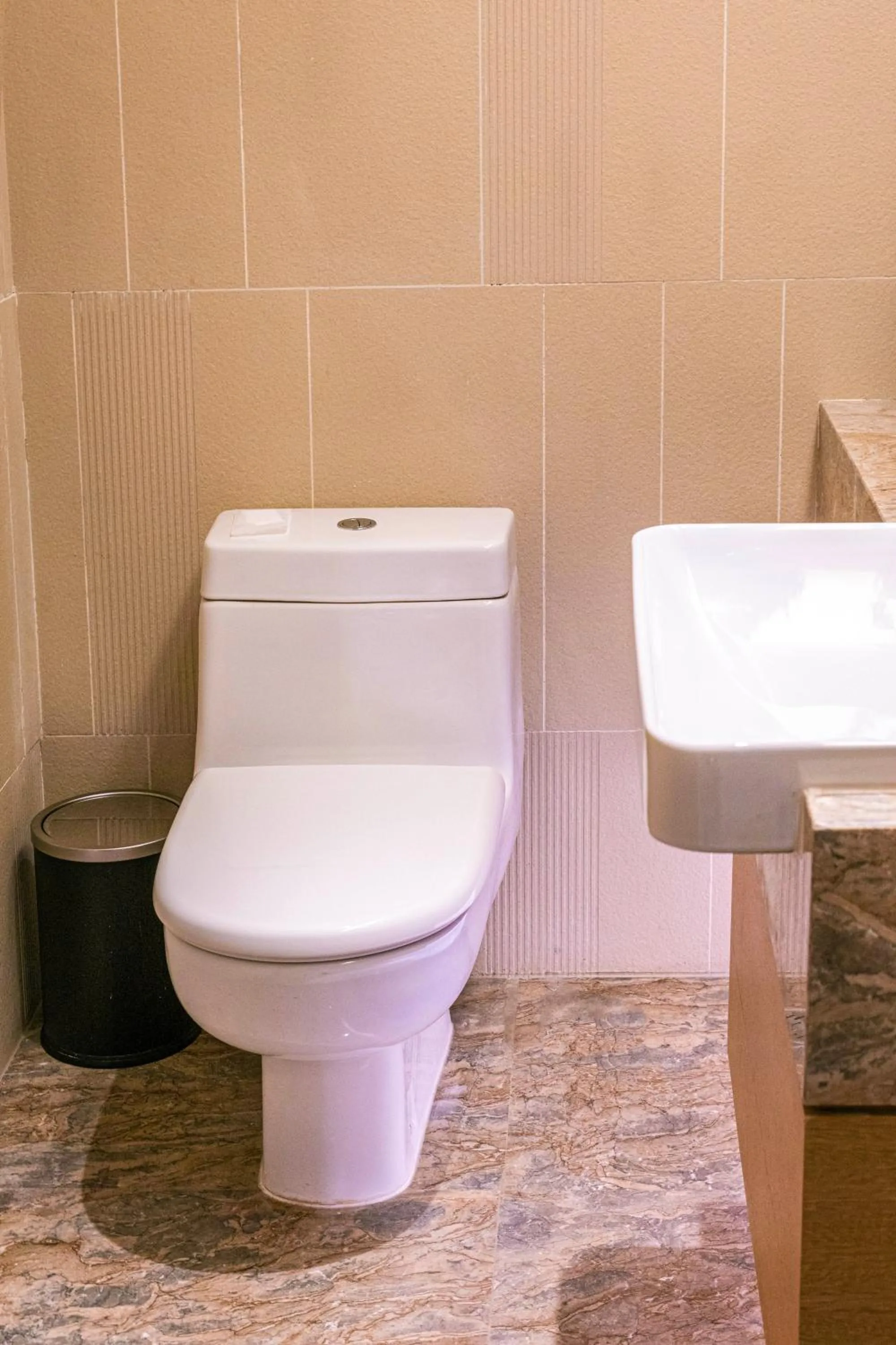 Toilet in InterContinental Taiyuan by IHG