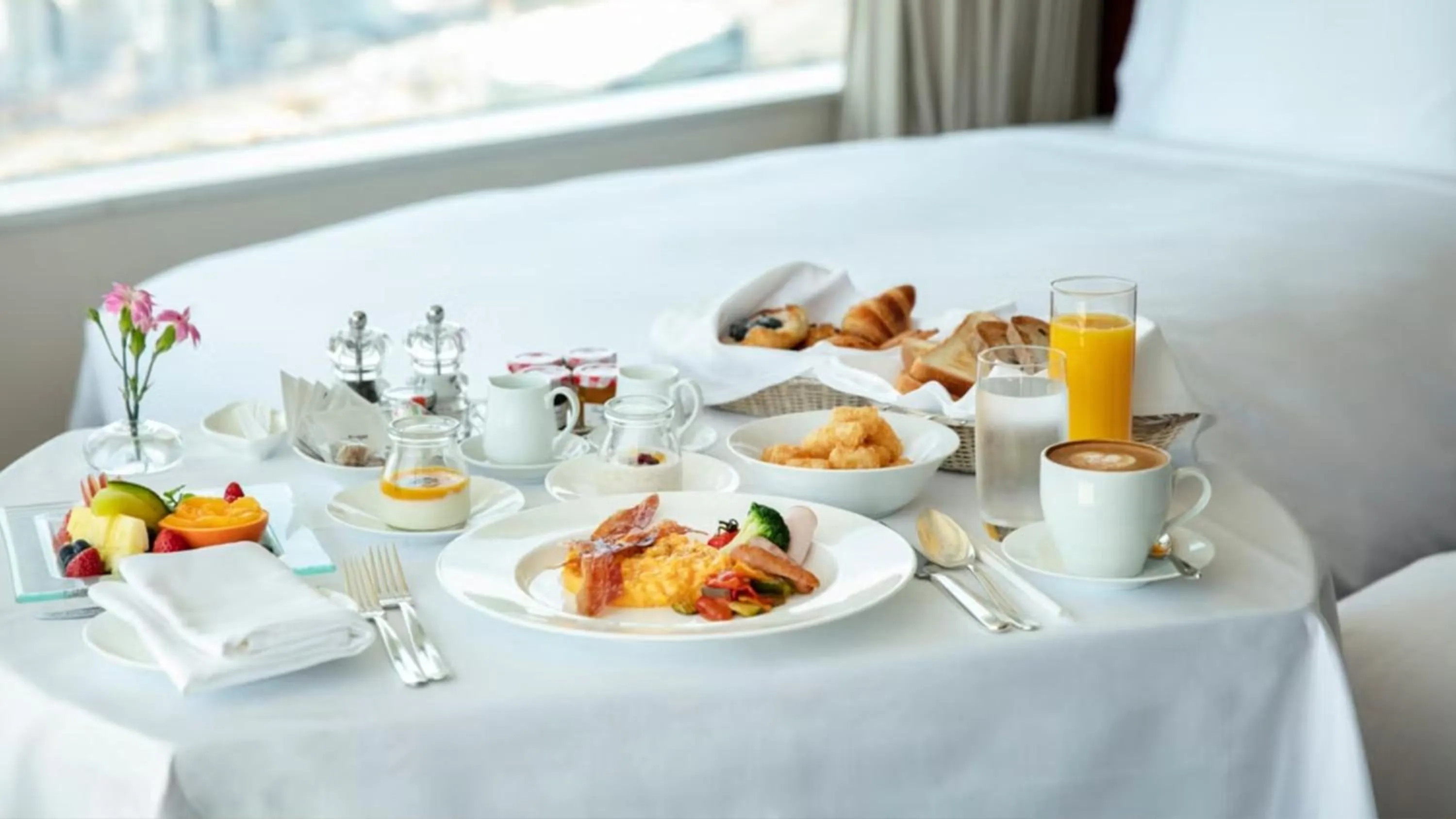 Photo of the whole room in InterContinental Taiyuan by IHG