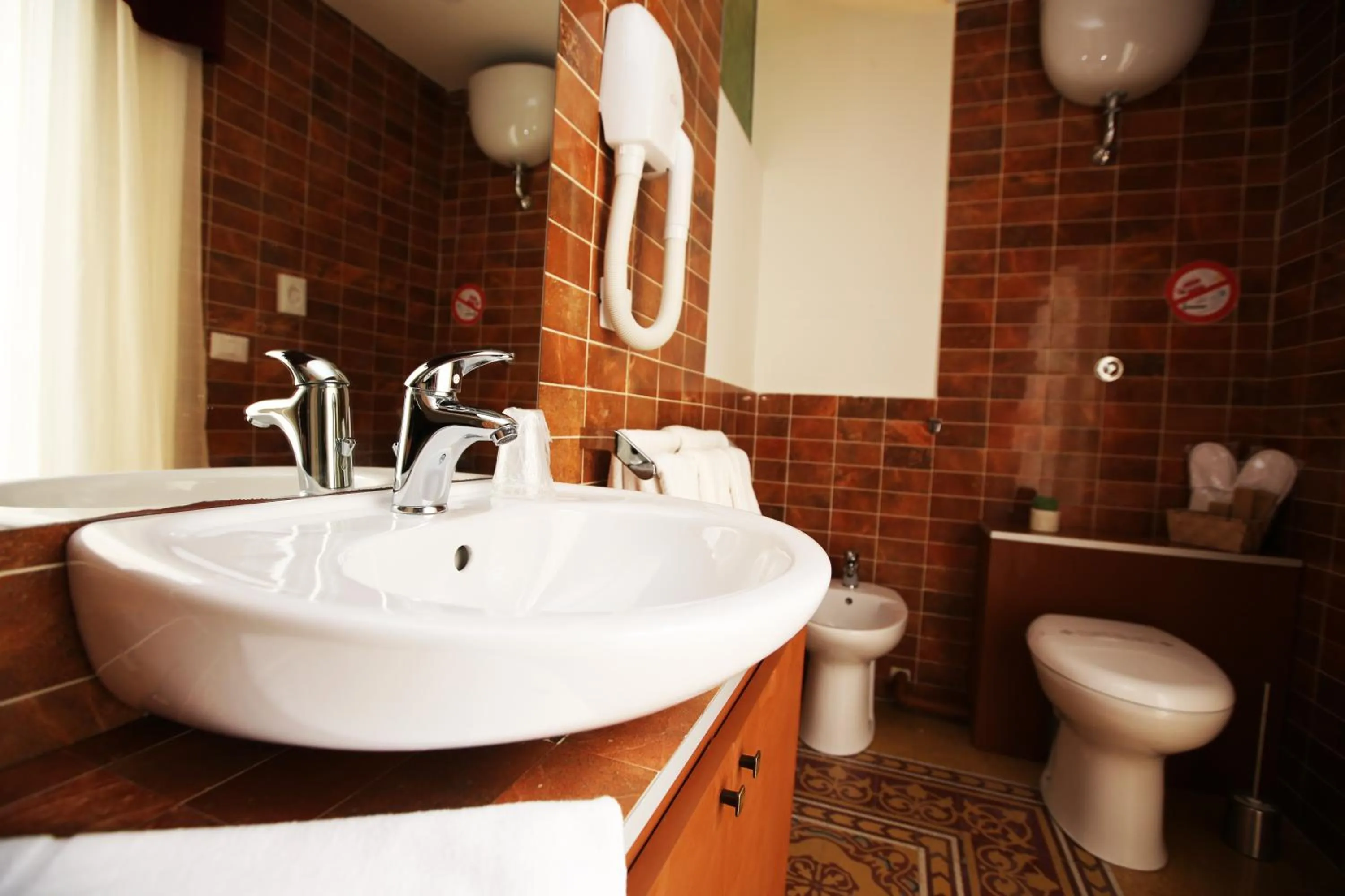 Bathroom in La Bella Napoli B&B