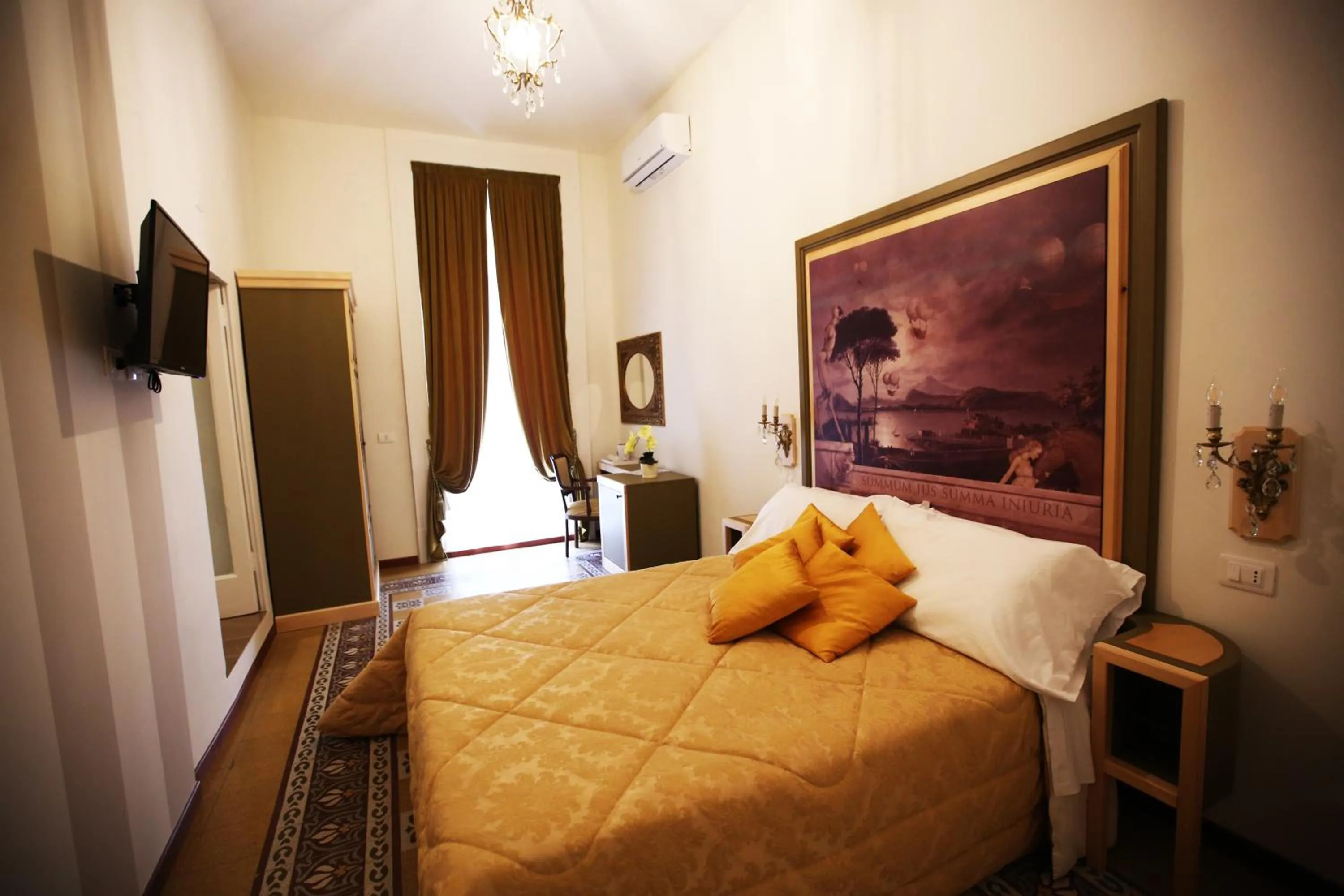 Photo of the whole room, Bed in La Bella Napoli B&B