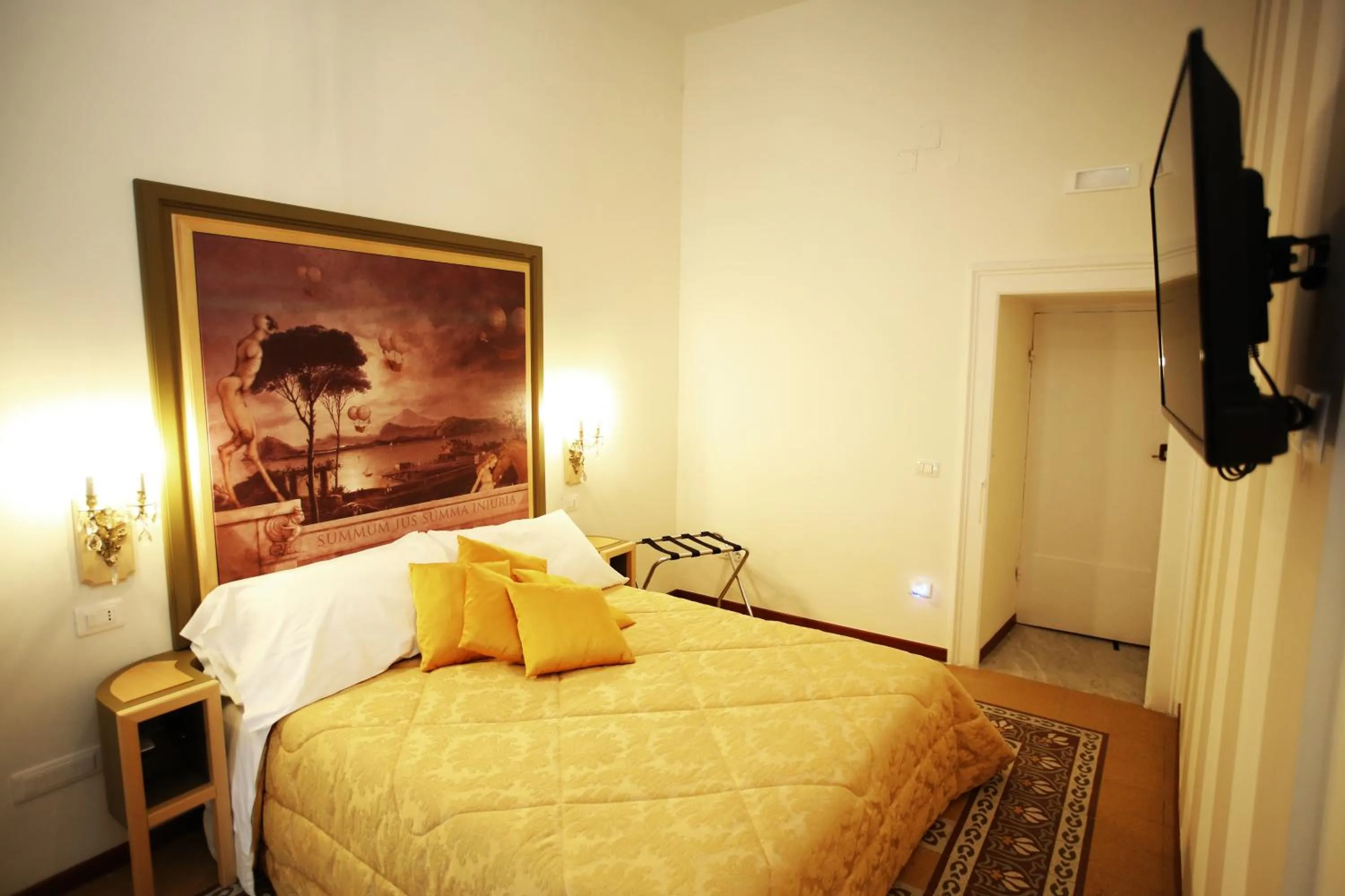 Photo of the whole room, Bed in La Bella Napoli B&B