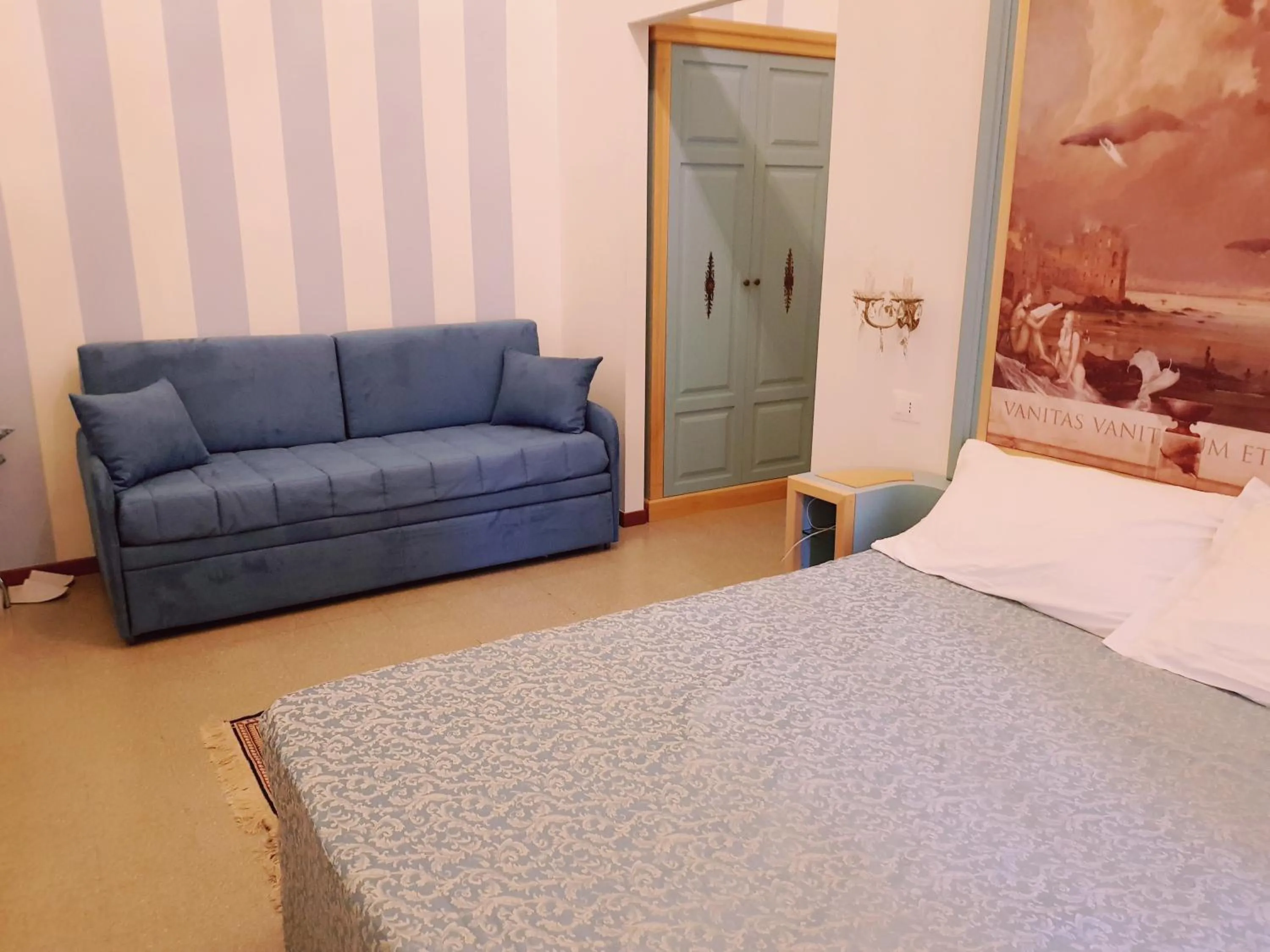 Bedroom, Bed in La Bella Napoli B&B