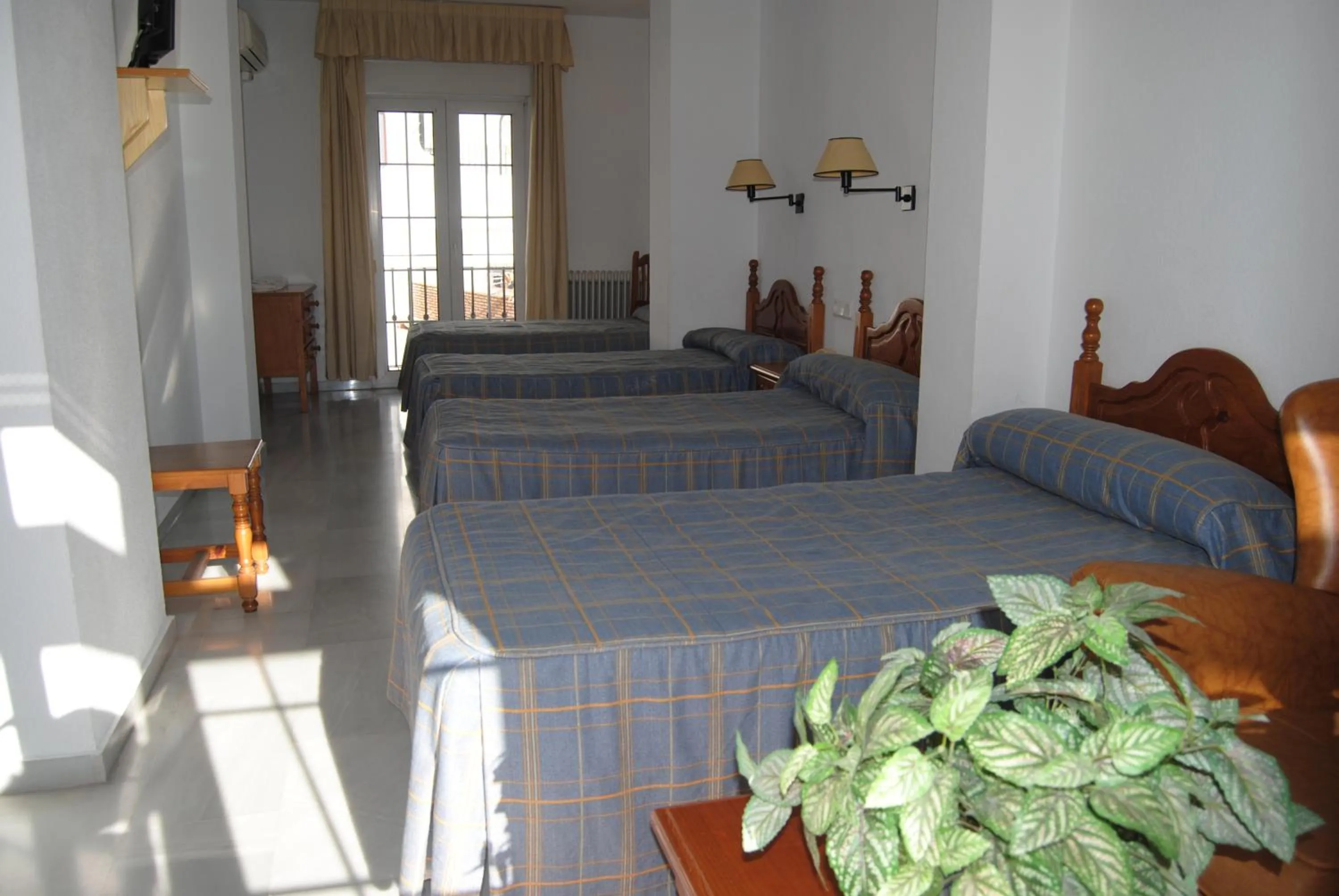 Photo of the whole room, Bed in Hotel Mirasol