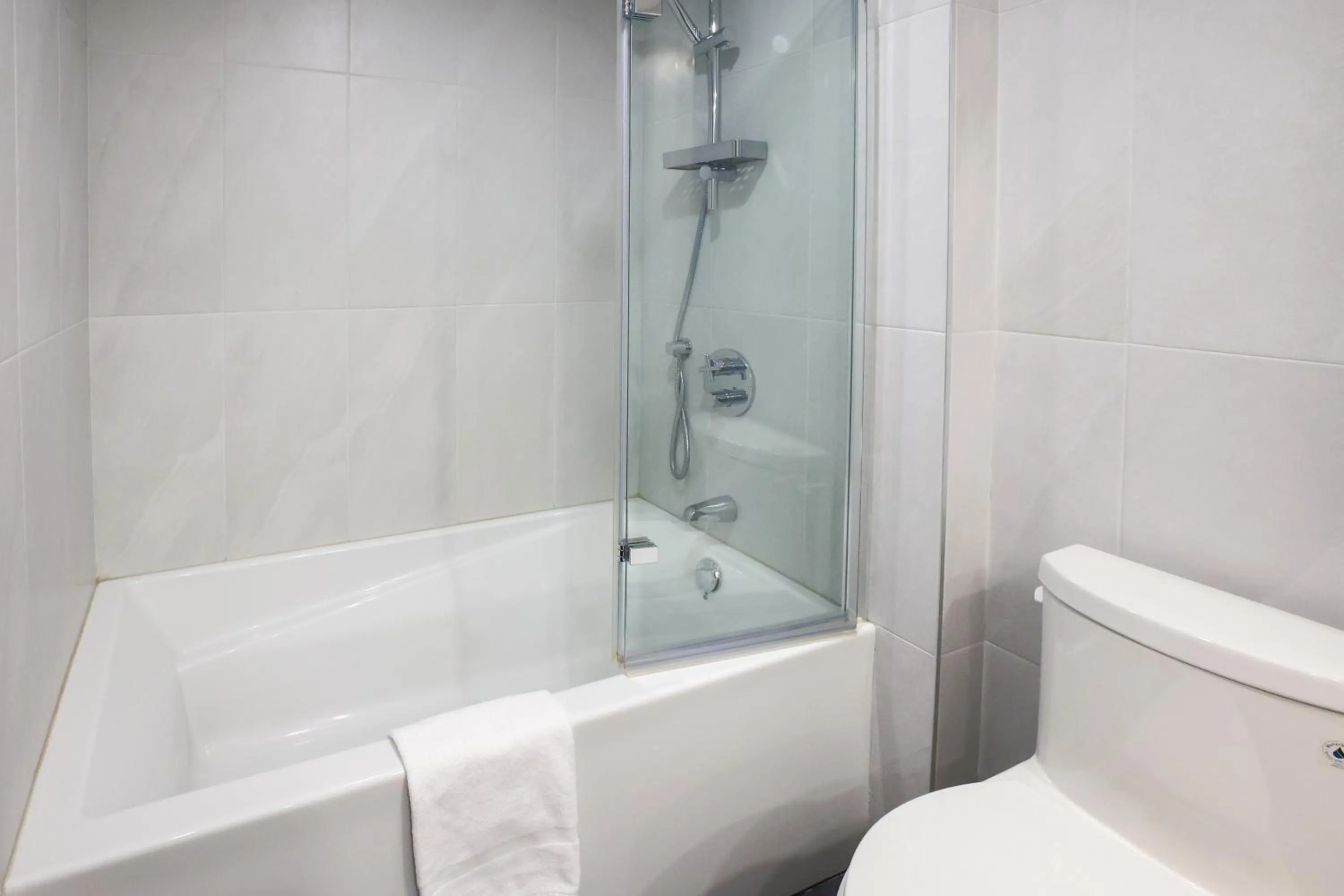 Bathroom in Hotel Bonaventure Montreal