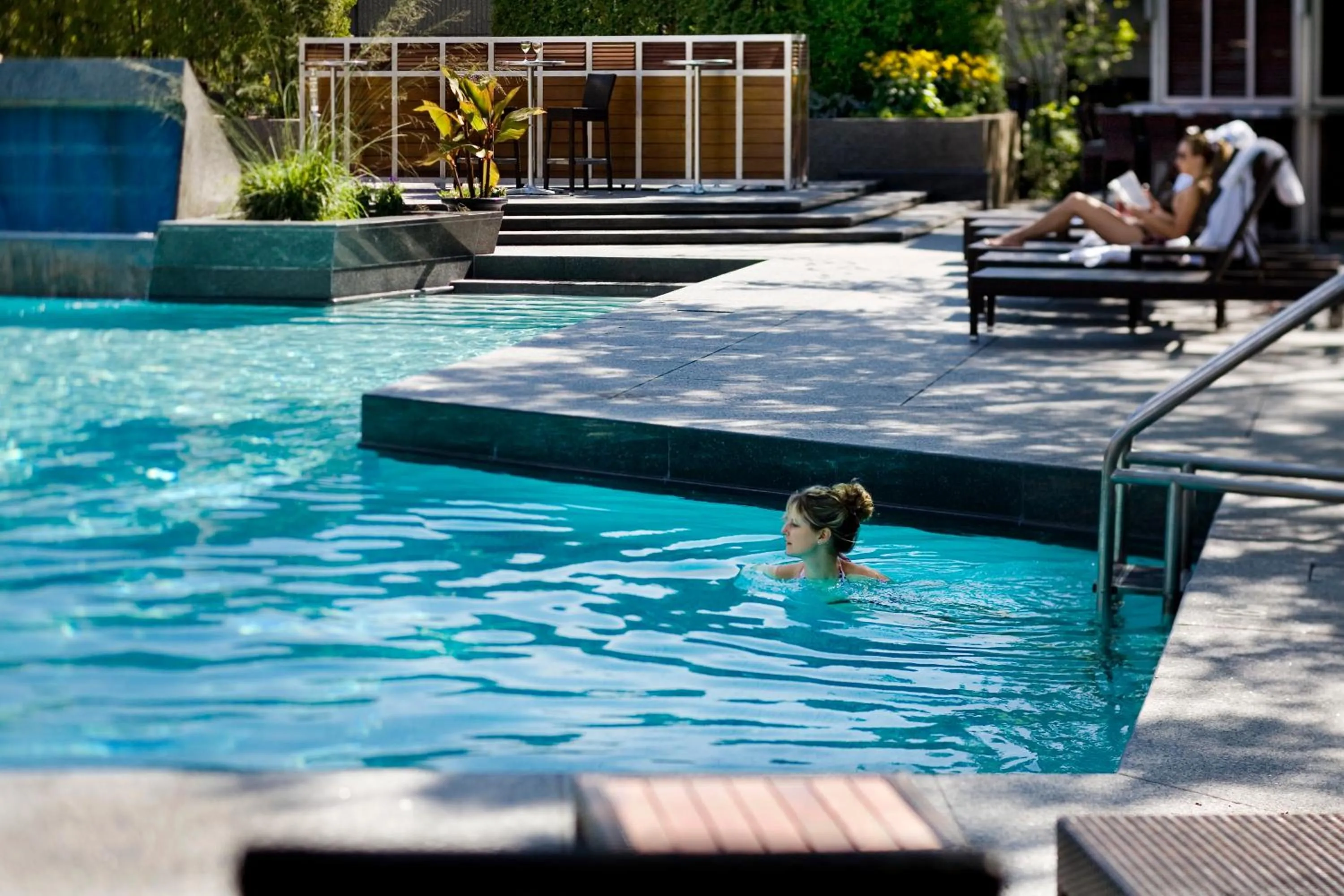 Swimming pool in Hotel Bonaventure Montreal