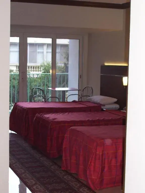 Standard Triple Room with Nile View in Pharaohs Hotel Standard Triple Room with Nile View in Pharaohs Hotel