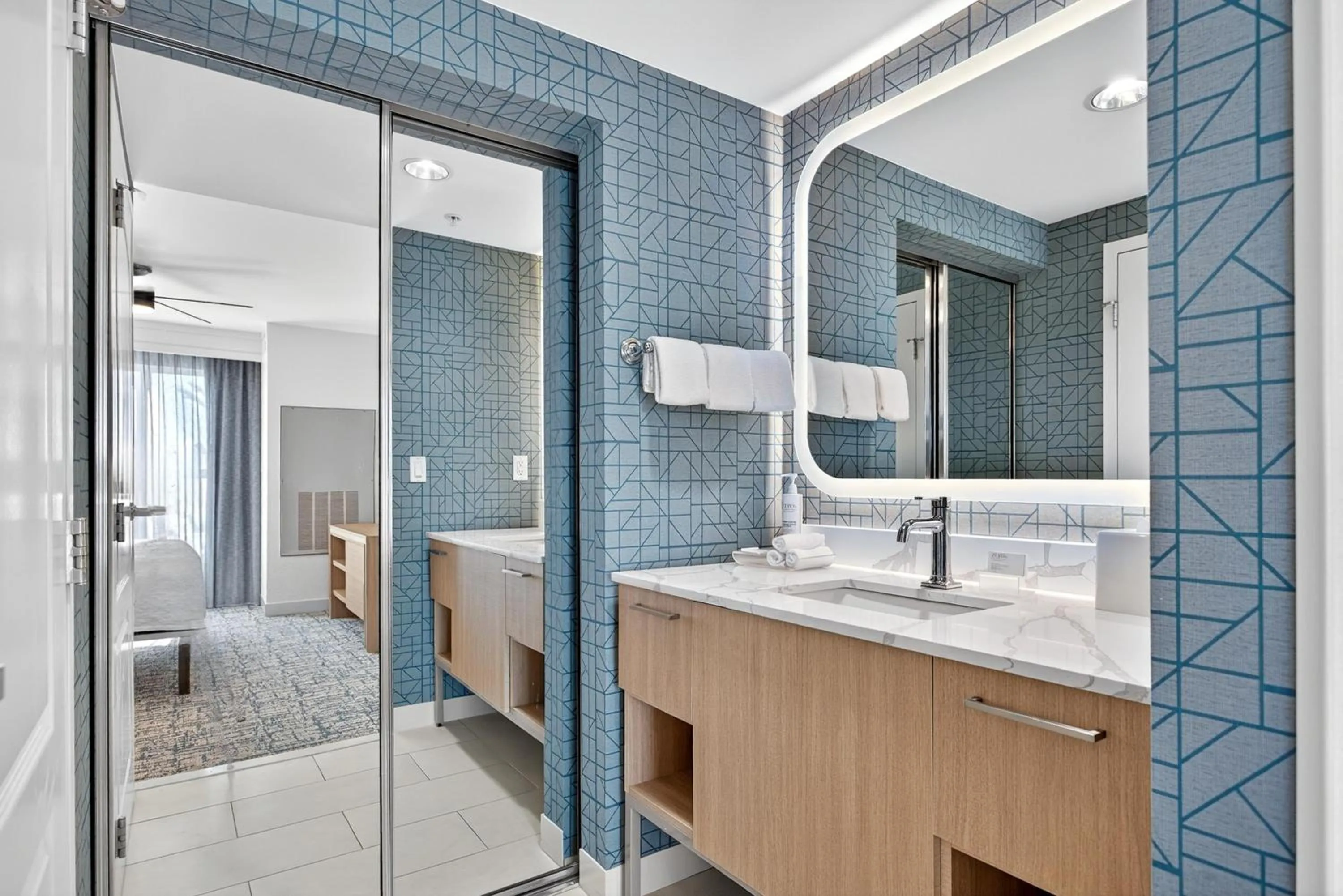 Bathroom in Homewood Suites by Hilton Carlsbad-North San Diego County