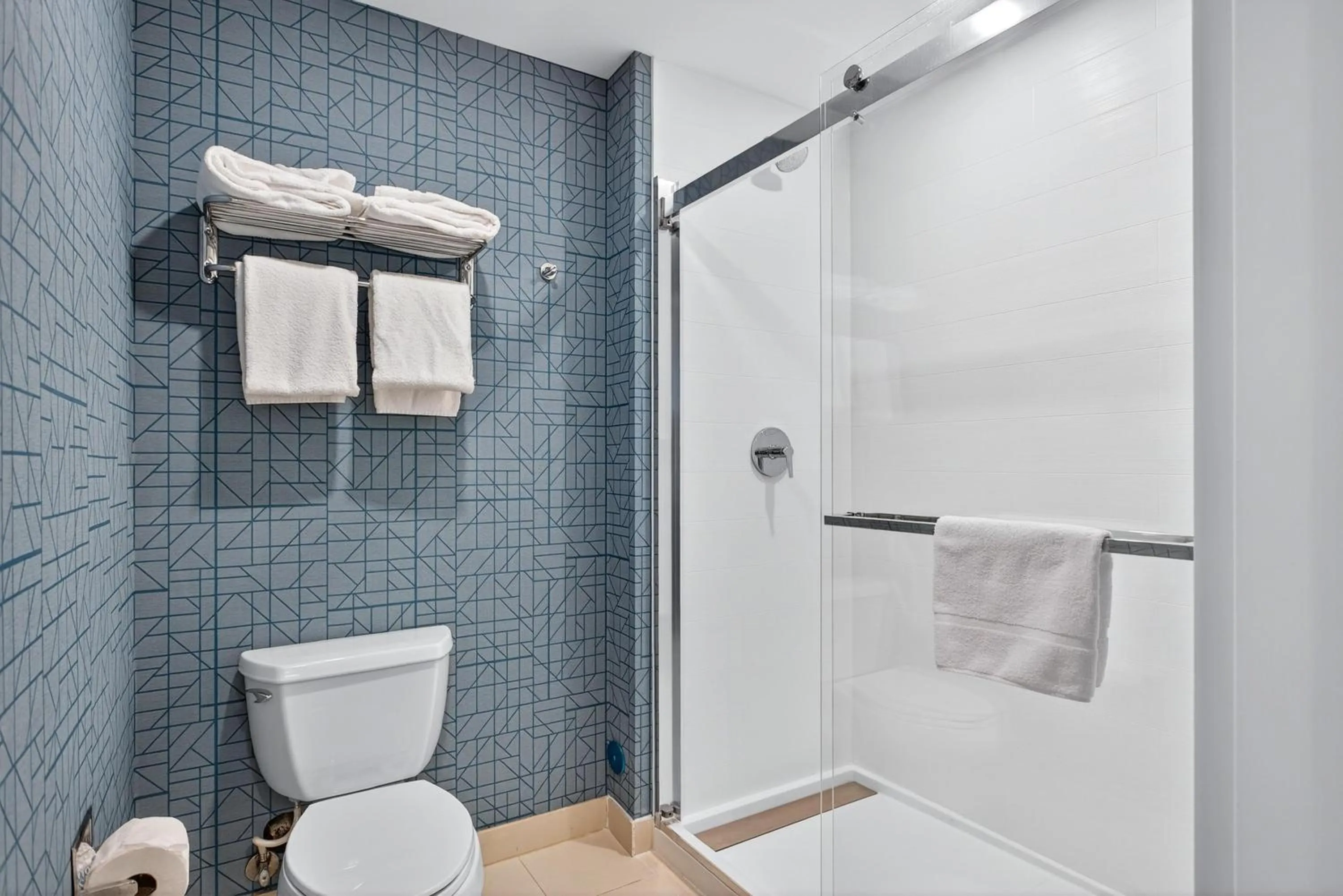 Bathroom in Homewood Suites by Hilton Carlsbad-North San Diego County