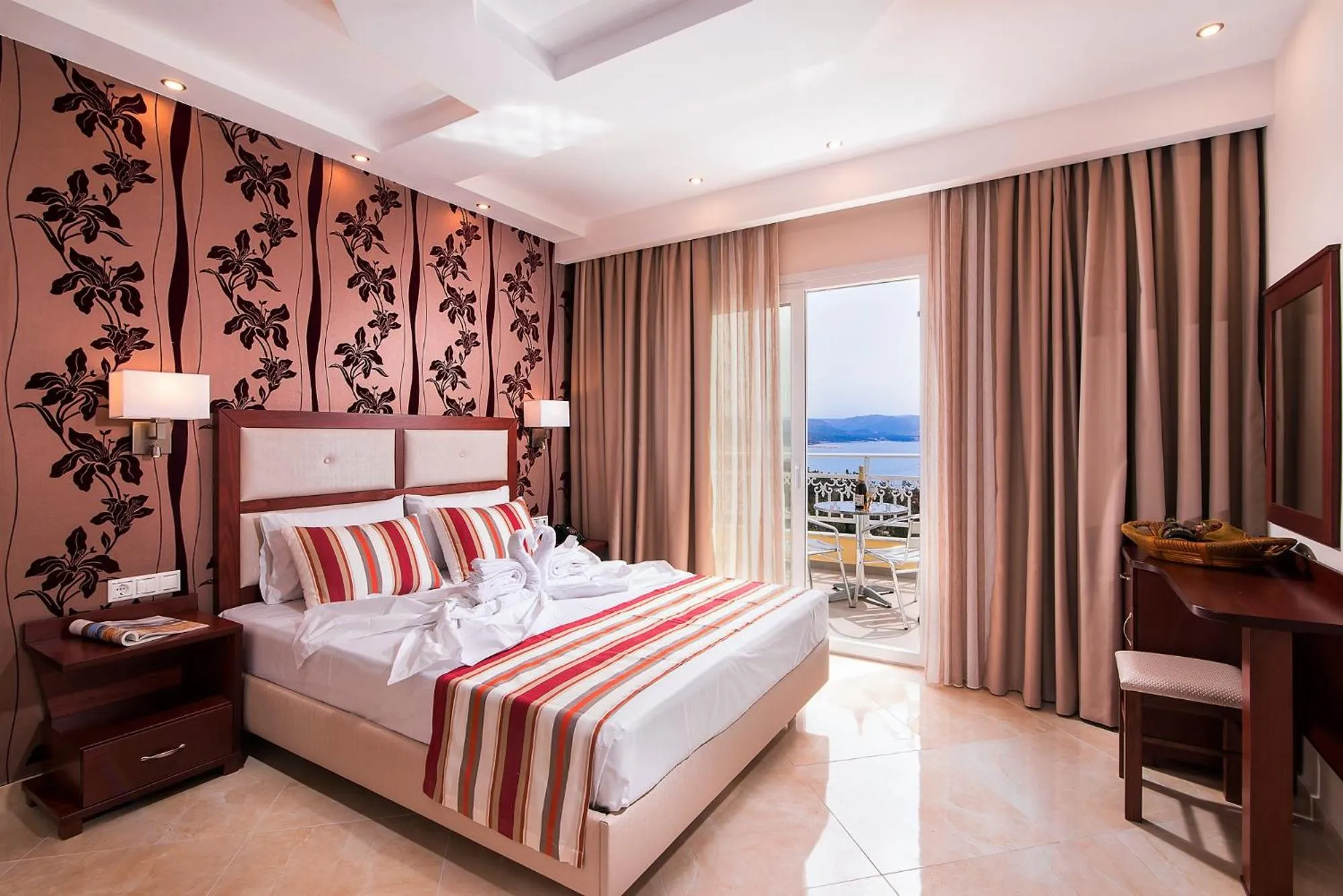 Bed in Hotel Diamond