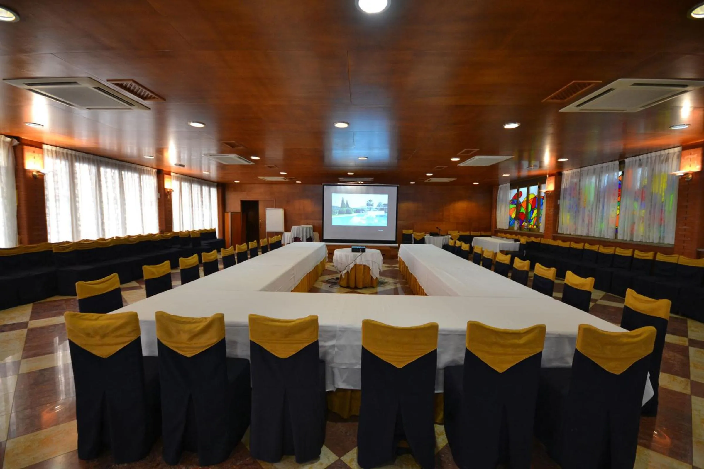 Banquet/Function facilities in Hotel Restaurant Sol i Vi