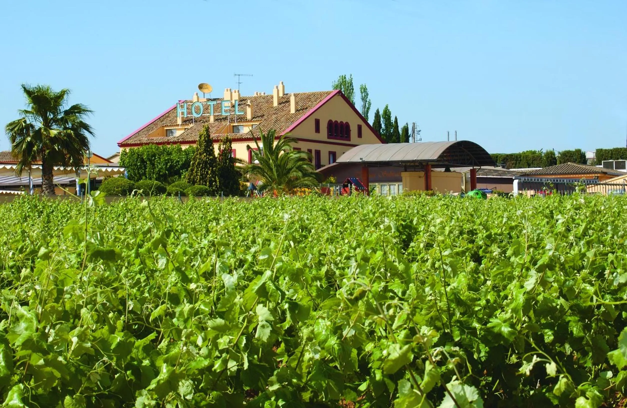 Property building in Hotel Restaurant Sol i Vi