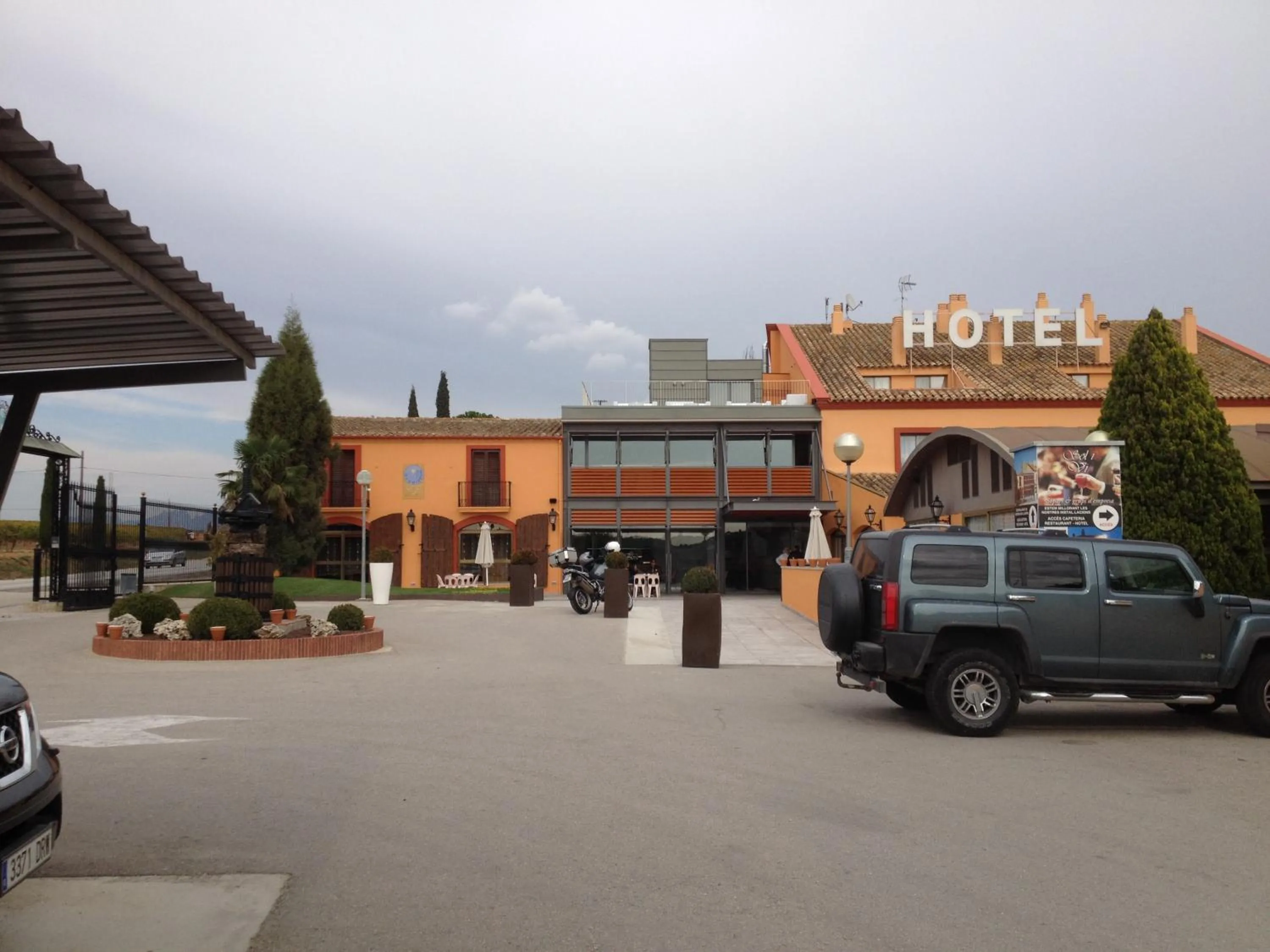 Property building in Hotel Restaurant Sol i Vi