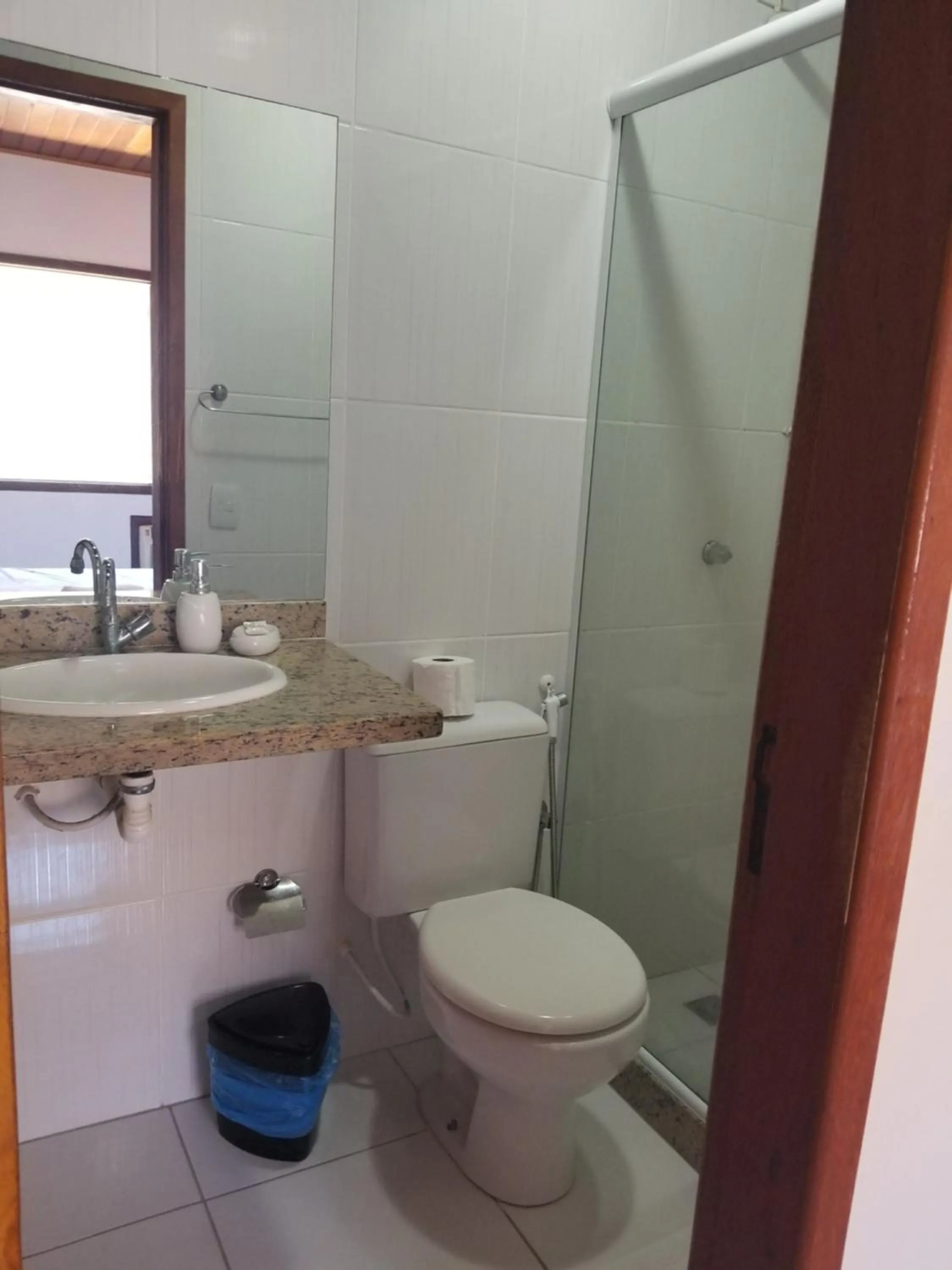 Toilet in Flat - Geribá Apart Hotel