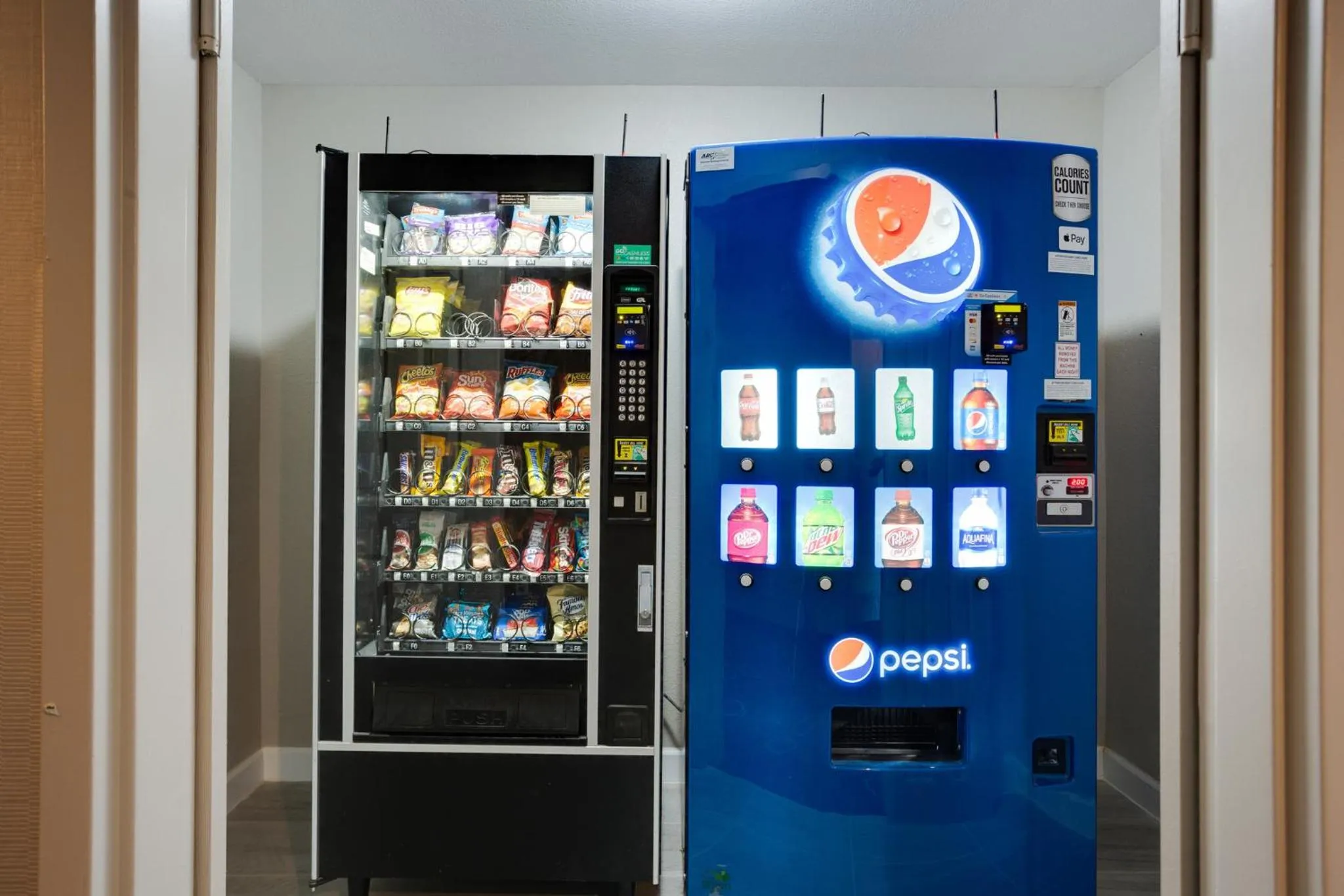 vending machine in Orangewood Inn & Suites Kansas City Airport