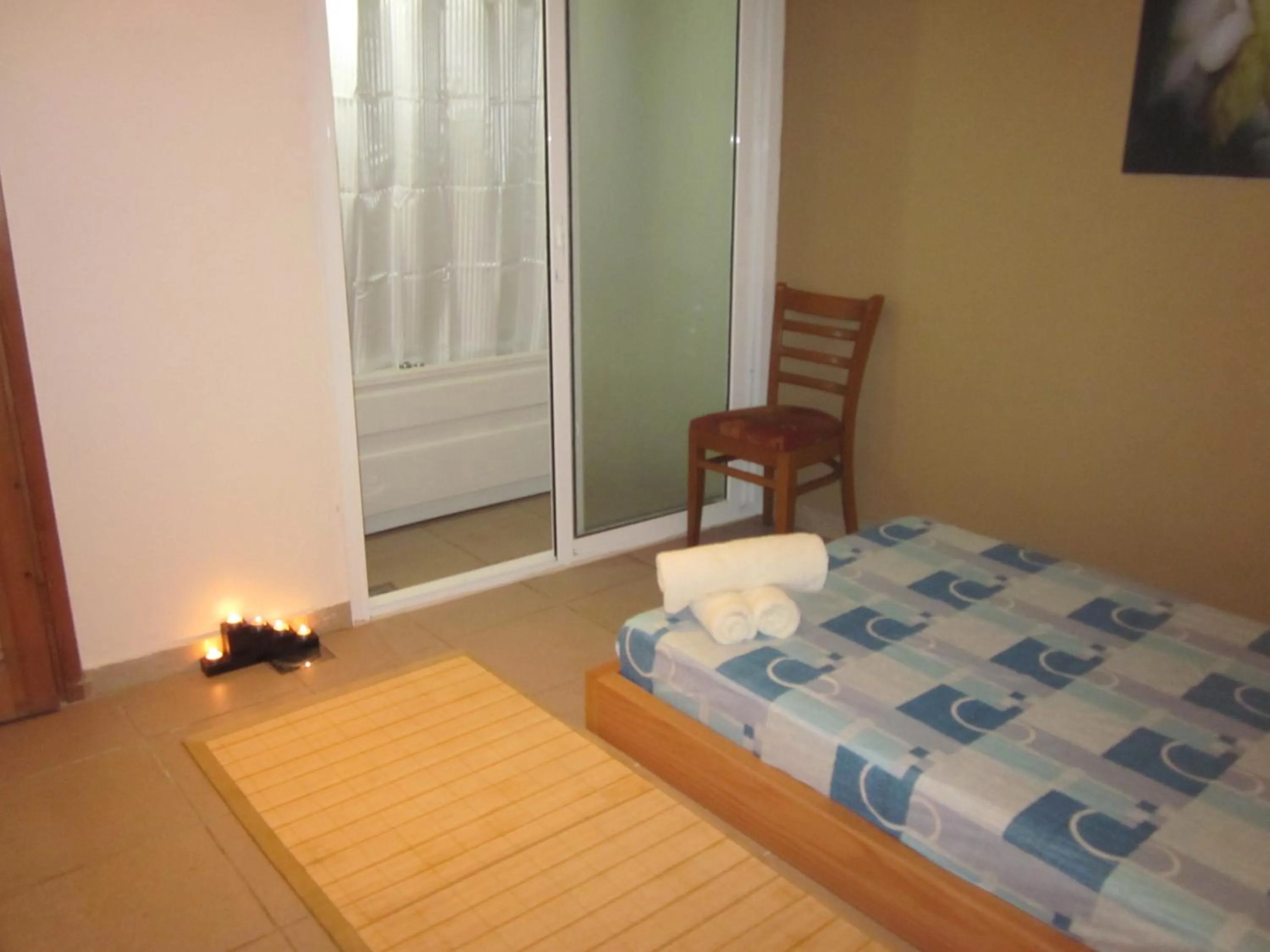 Spa and wellness centre/facilities, Bed in Madisson Hotel