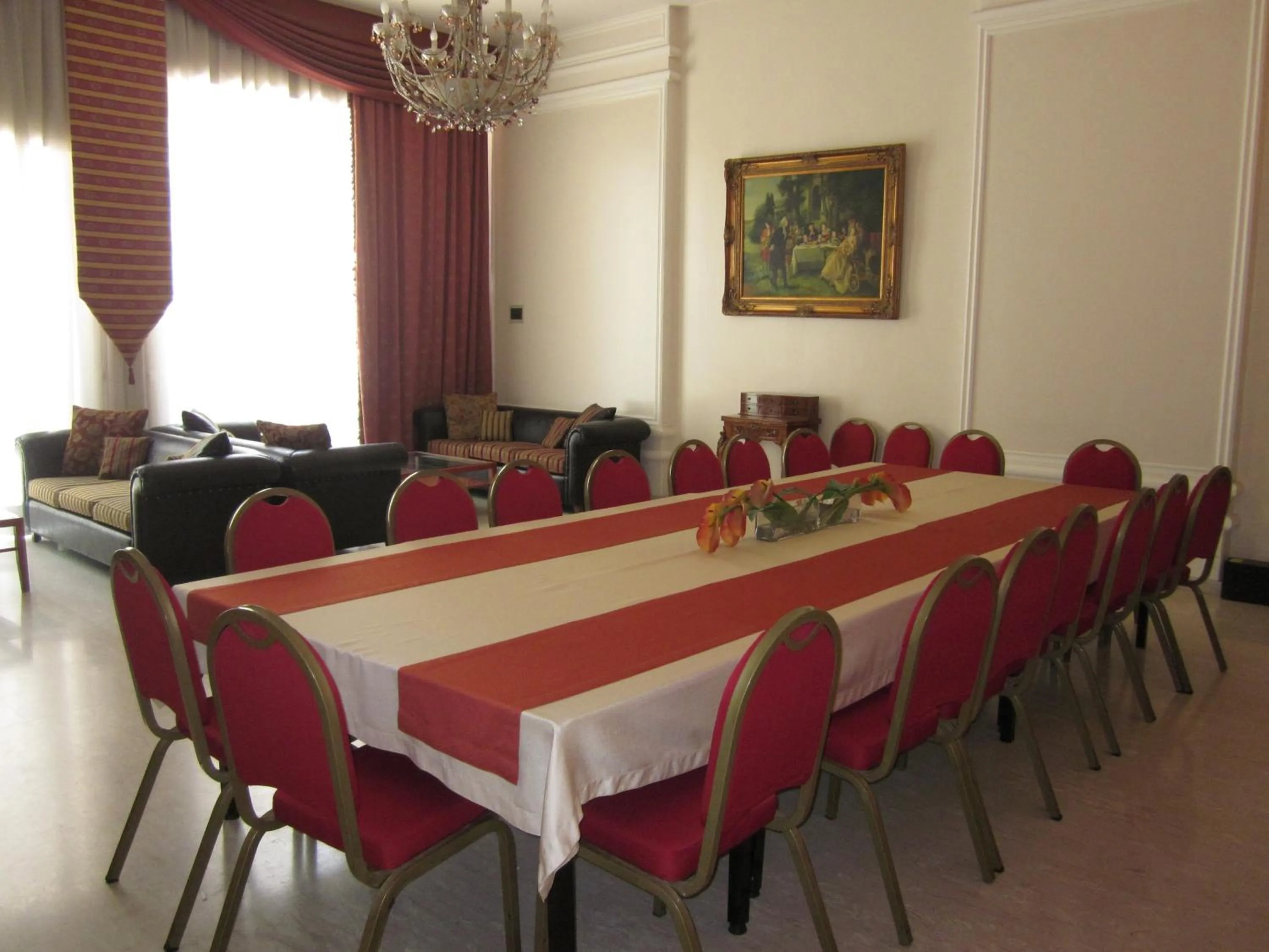 Business facilities in Madisson Hotel