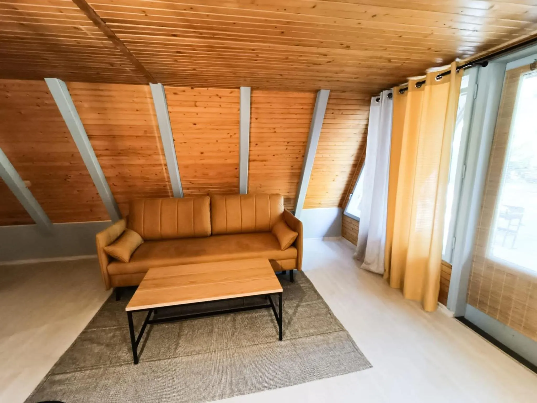 Seating area in Shuma