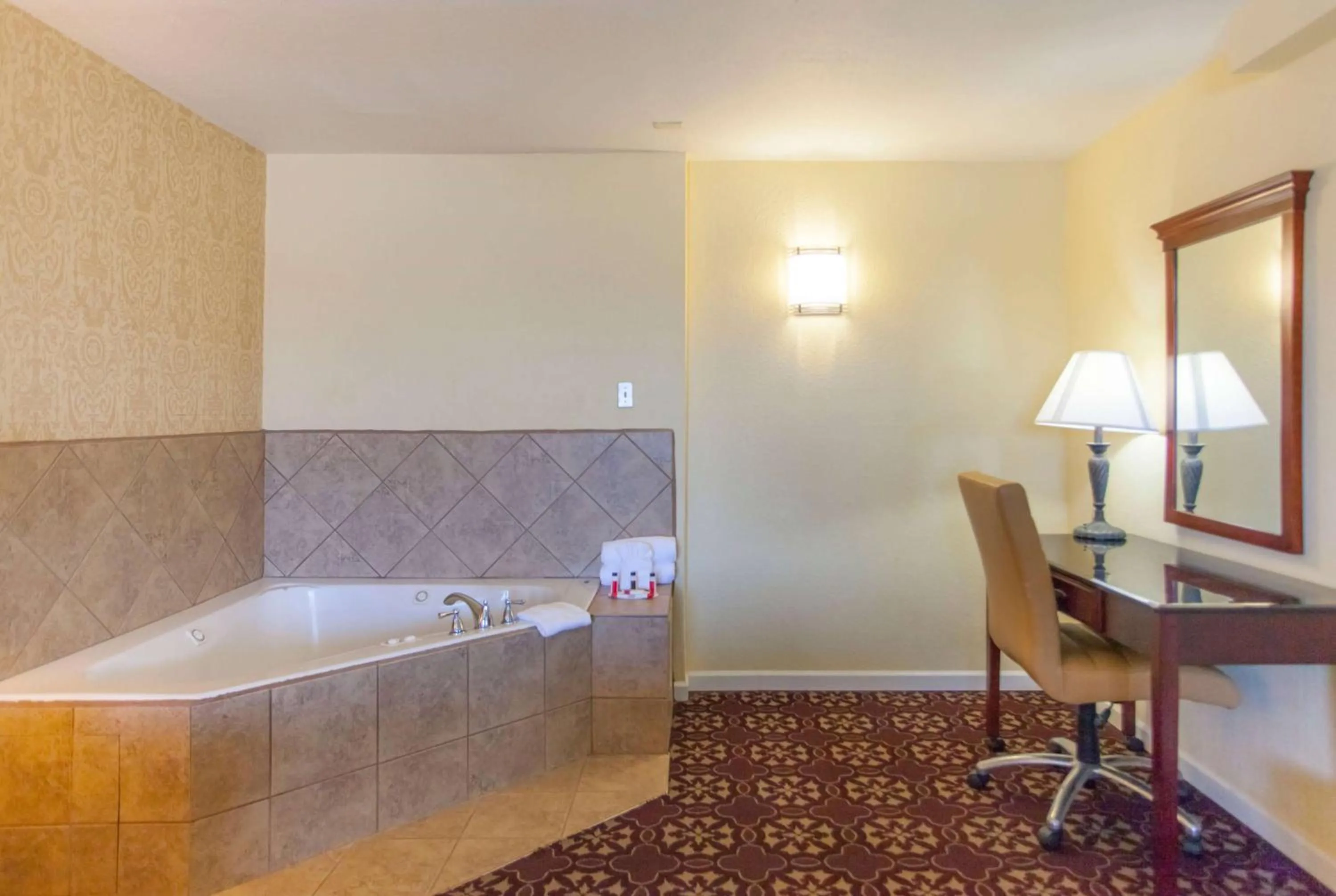 Photo of the whole room in Days Inn by Wyndham Shenandoah