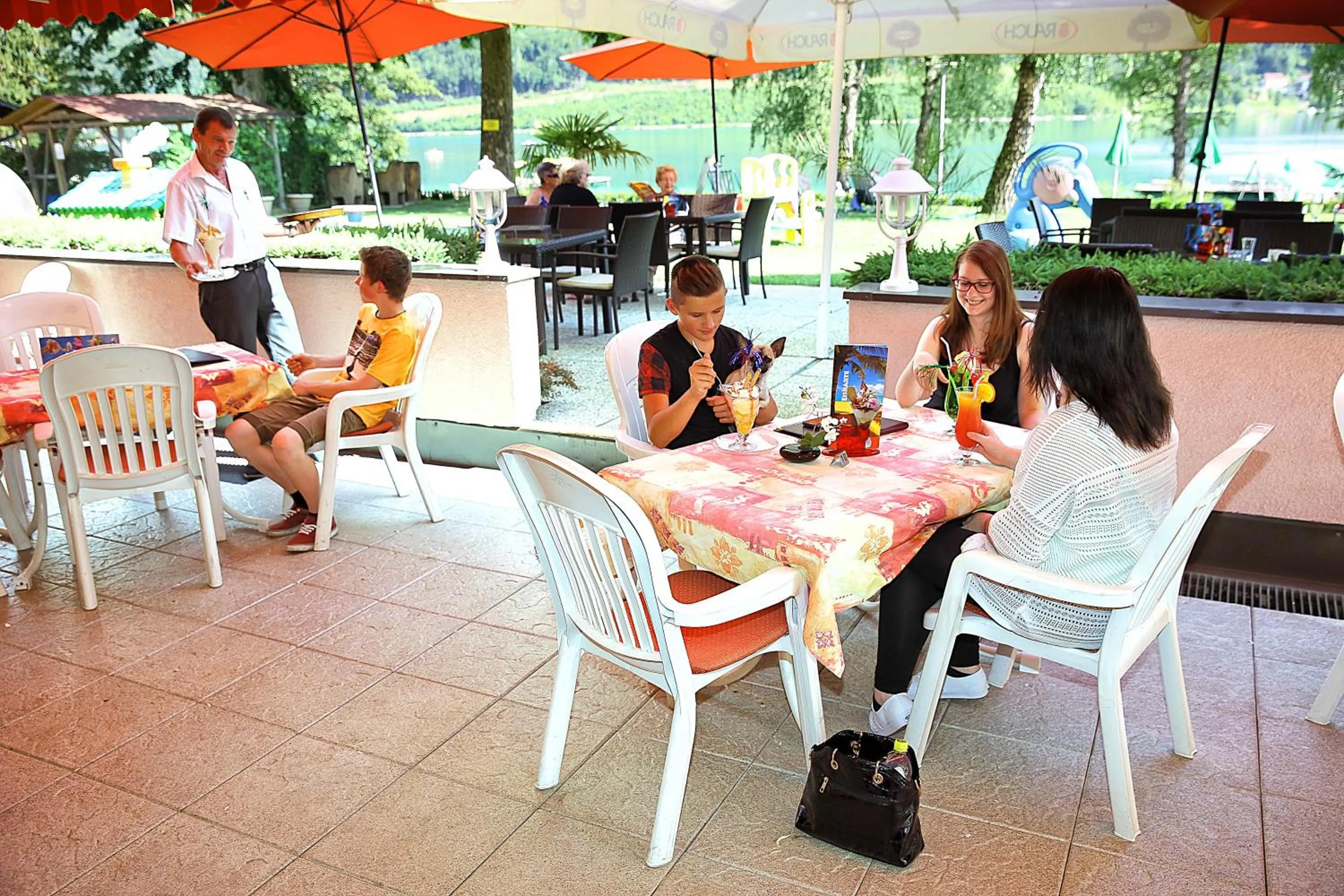 Balcony/Terrace in Strandhotel Orchidee