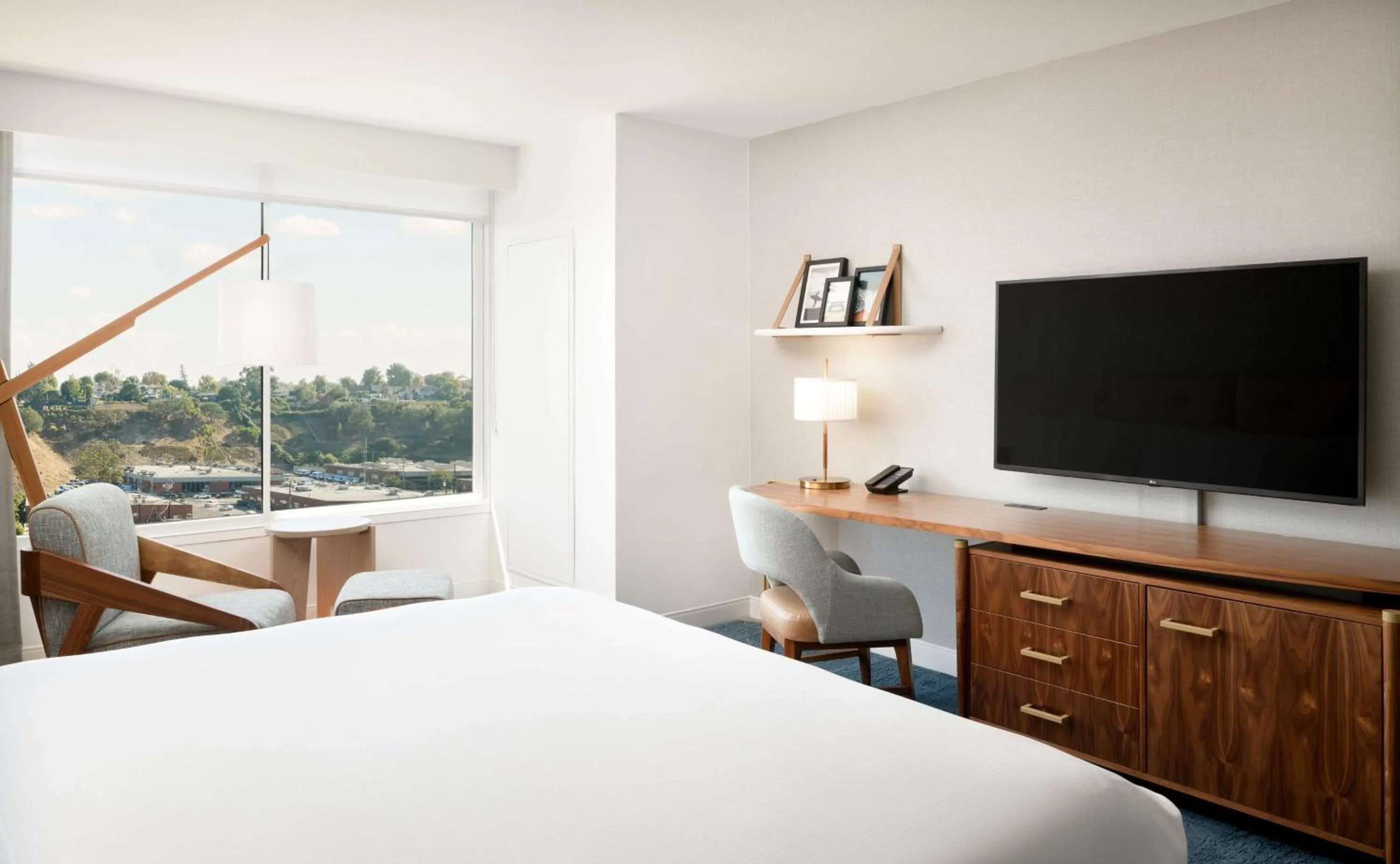 Bedroom, Bed in Hilton Los Angeles-Culver City, CA