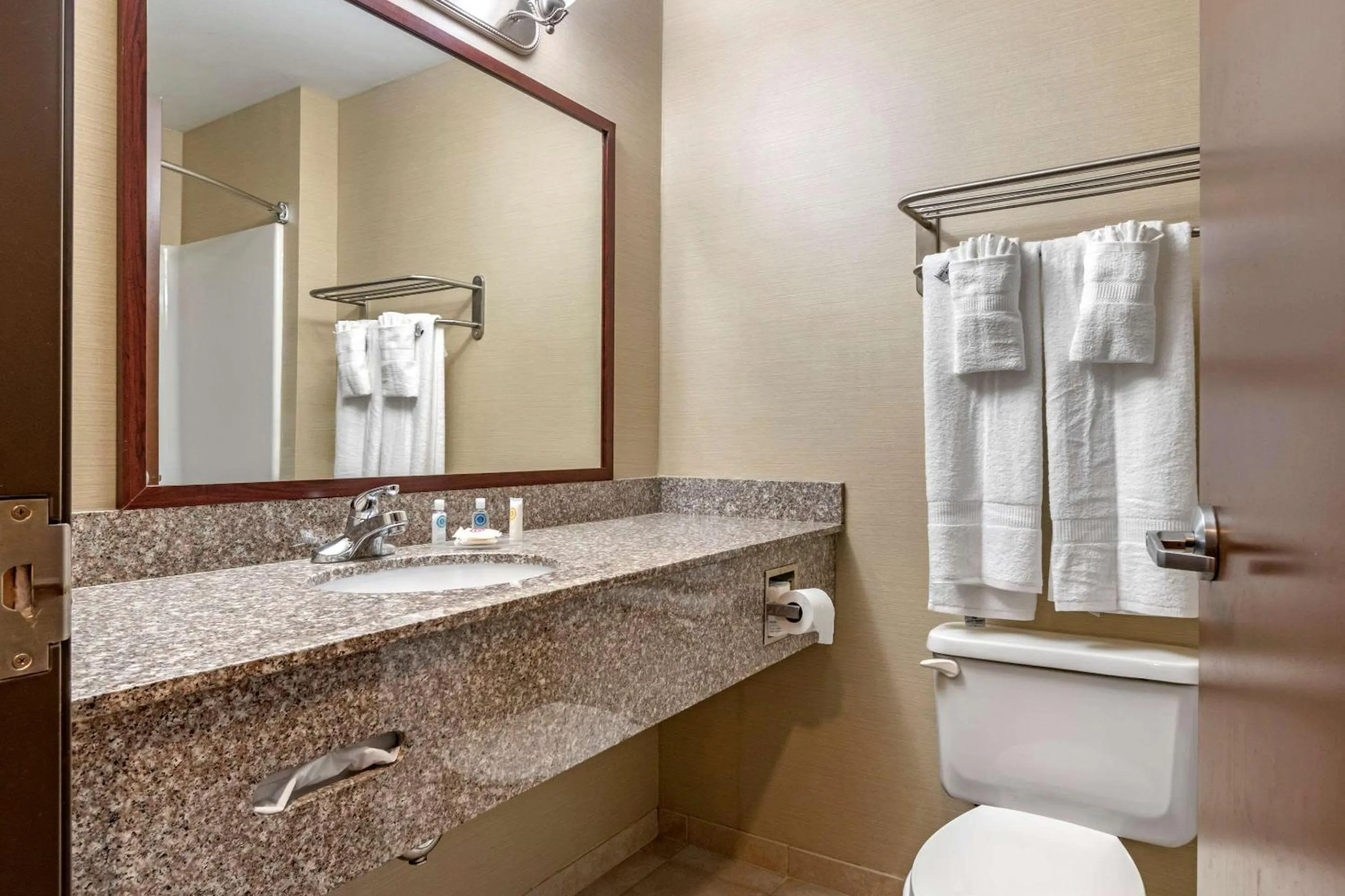Bathroom in Comfort Inn Williamsport