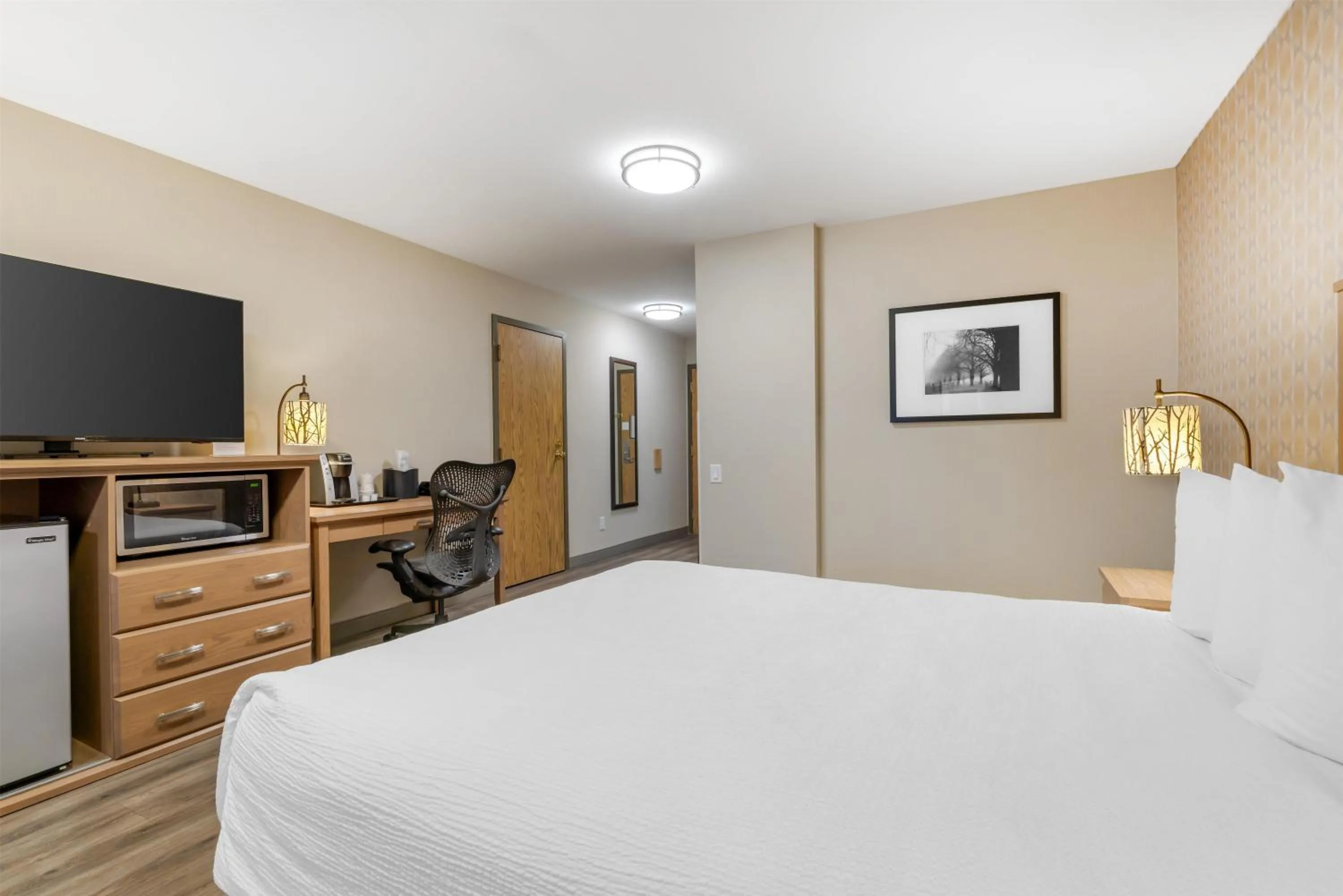 Bedroom, Bed in Best Western Plus Country Meadows Inn