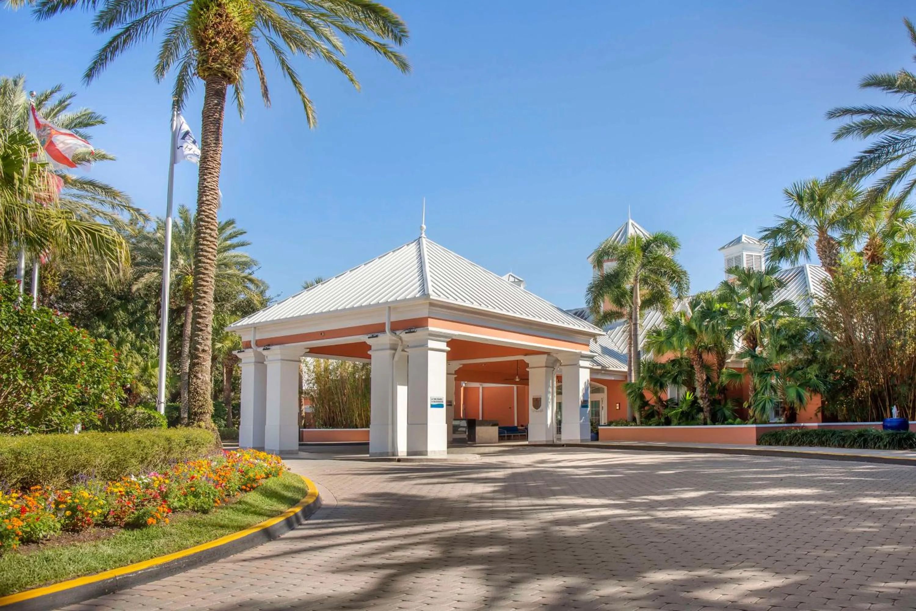 Property building in Hilton Grand Vacations Club SeaWorld Orlando