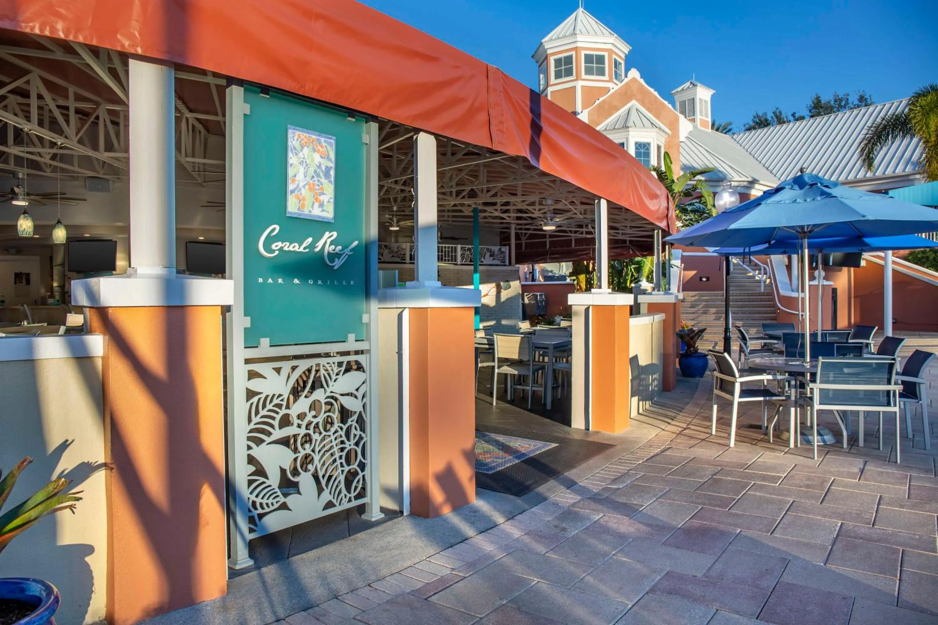 Lounge or bar in Hilton Grand Vacations Club SeaWorld Orlando