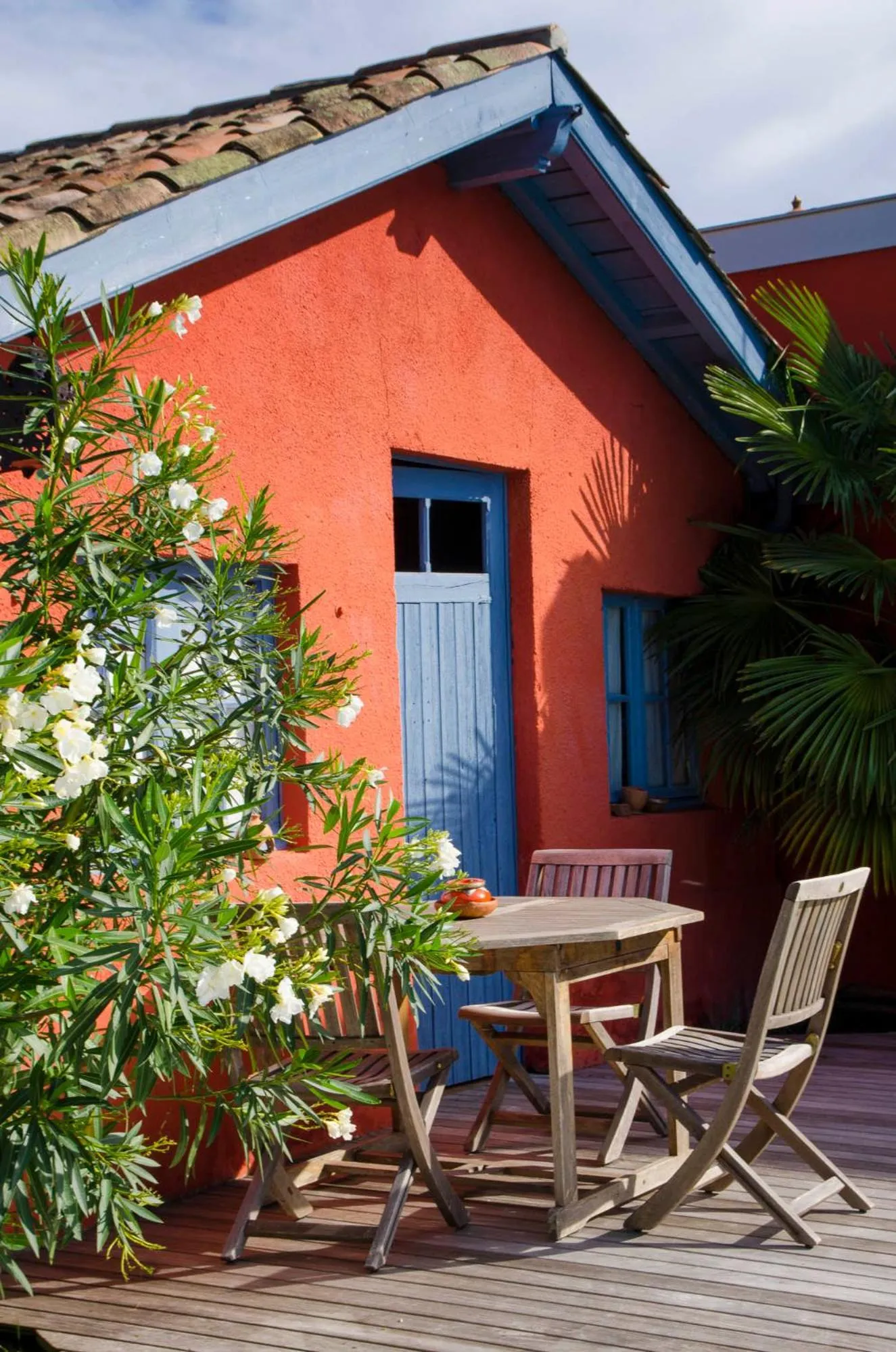 Patio in La Ferrade Chambres d'Hôtes B&B