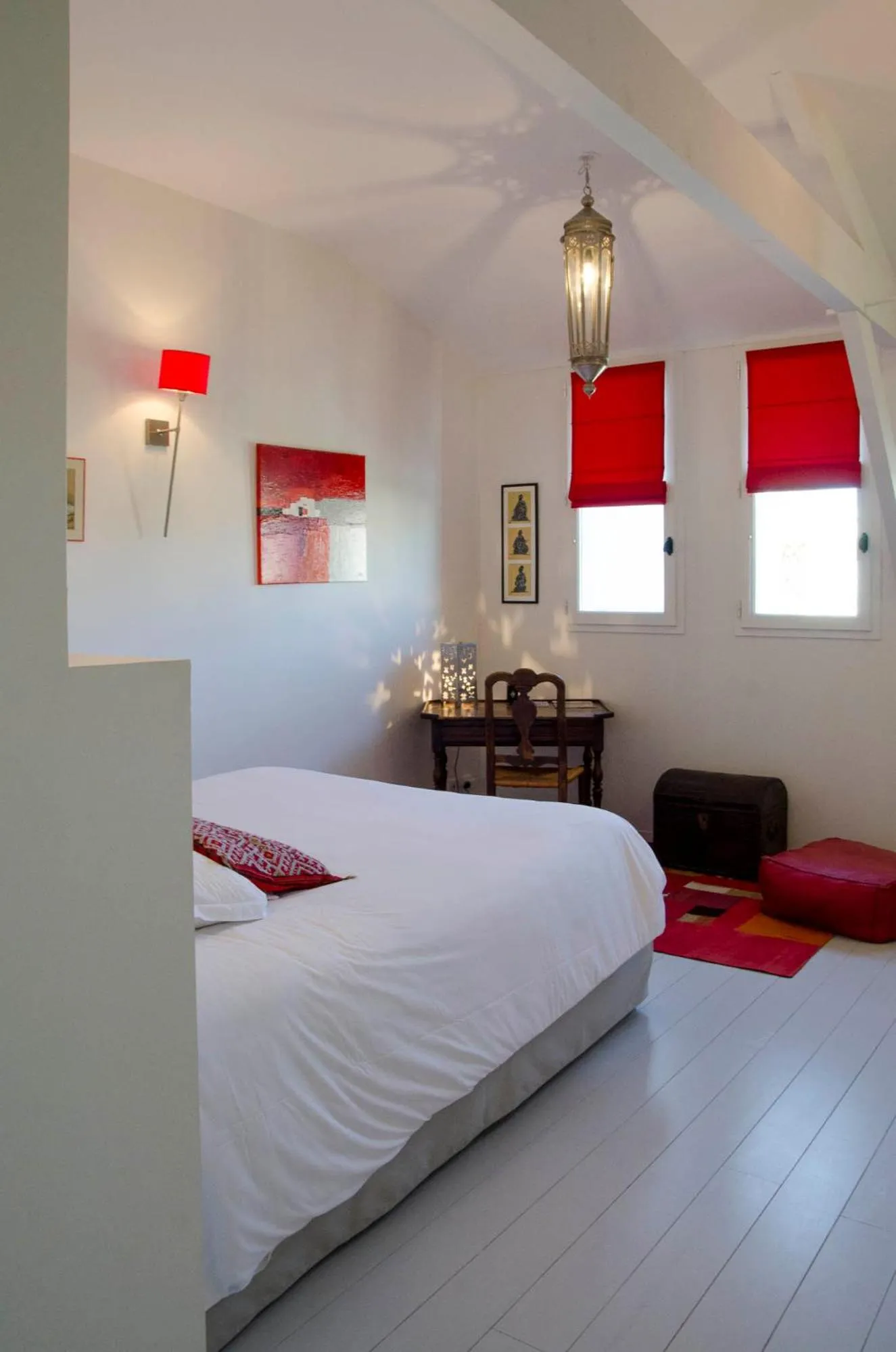 Bed in La Ferrade Chambres d'Hôtes B&B