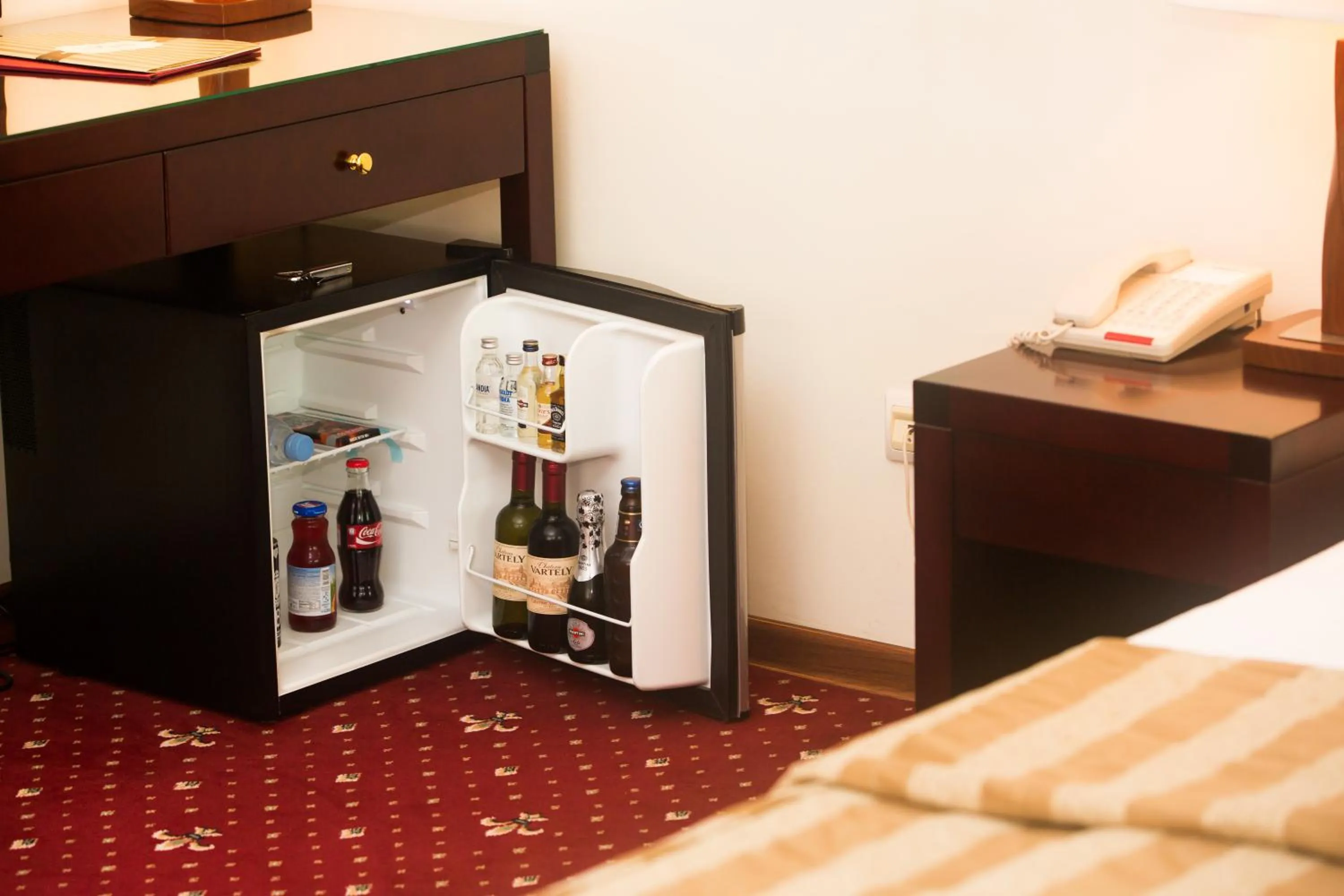 Food and drinks in Jumbo Hotel