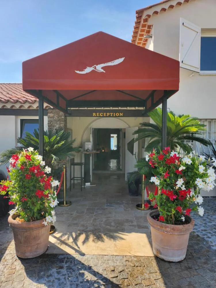 Lobby or reception in La Belle Aurore