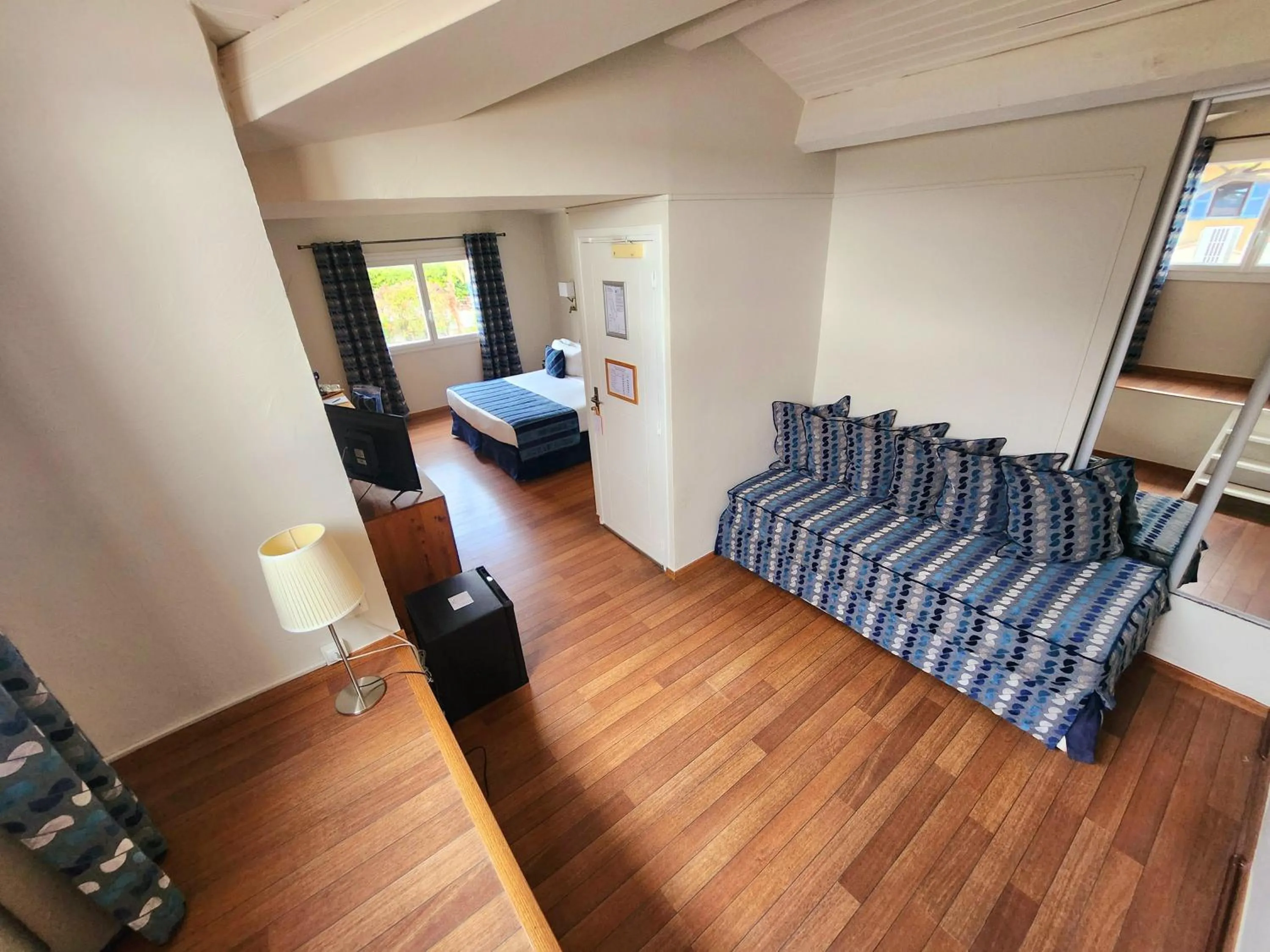 Bed in La Belle Aurore