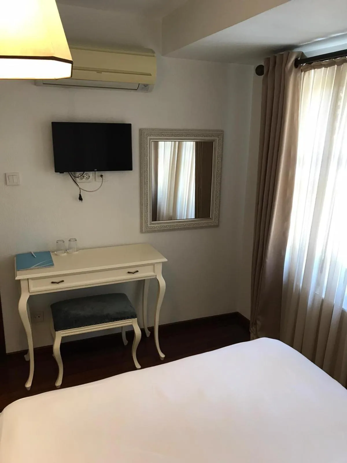 Bed in Ferahi Evler Ayvalık