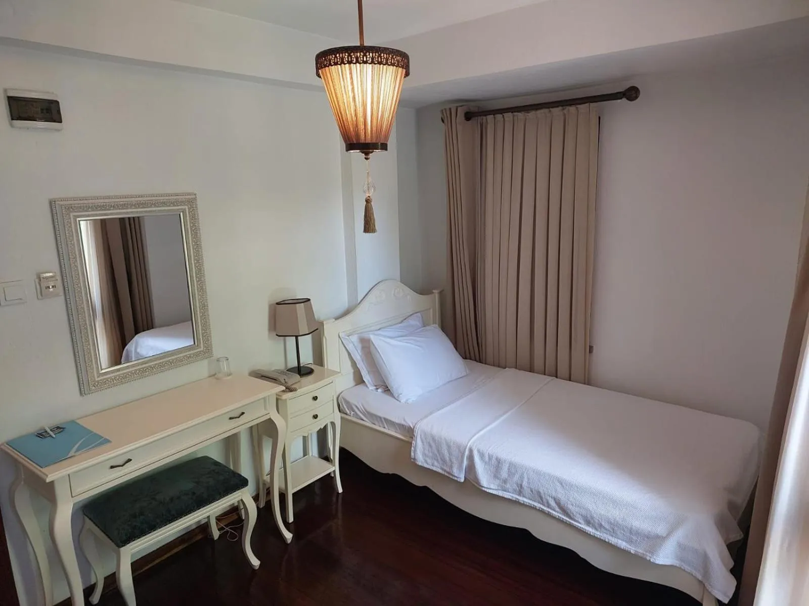 Bed in Ferahi Evler Ayvalık