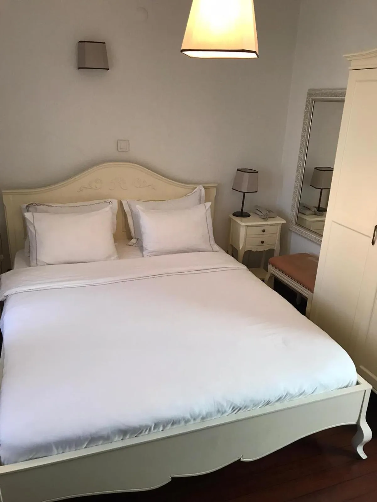 Bed in Ferahi Evler Ayvalık