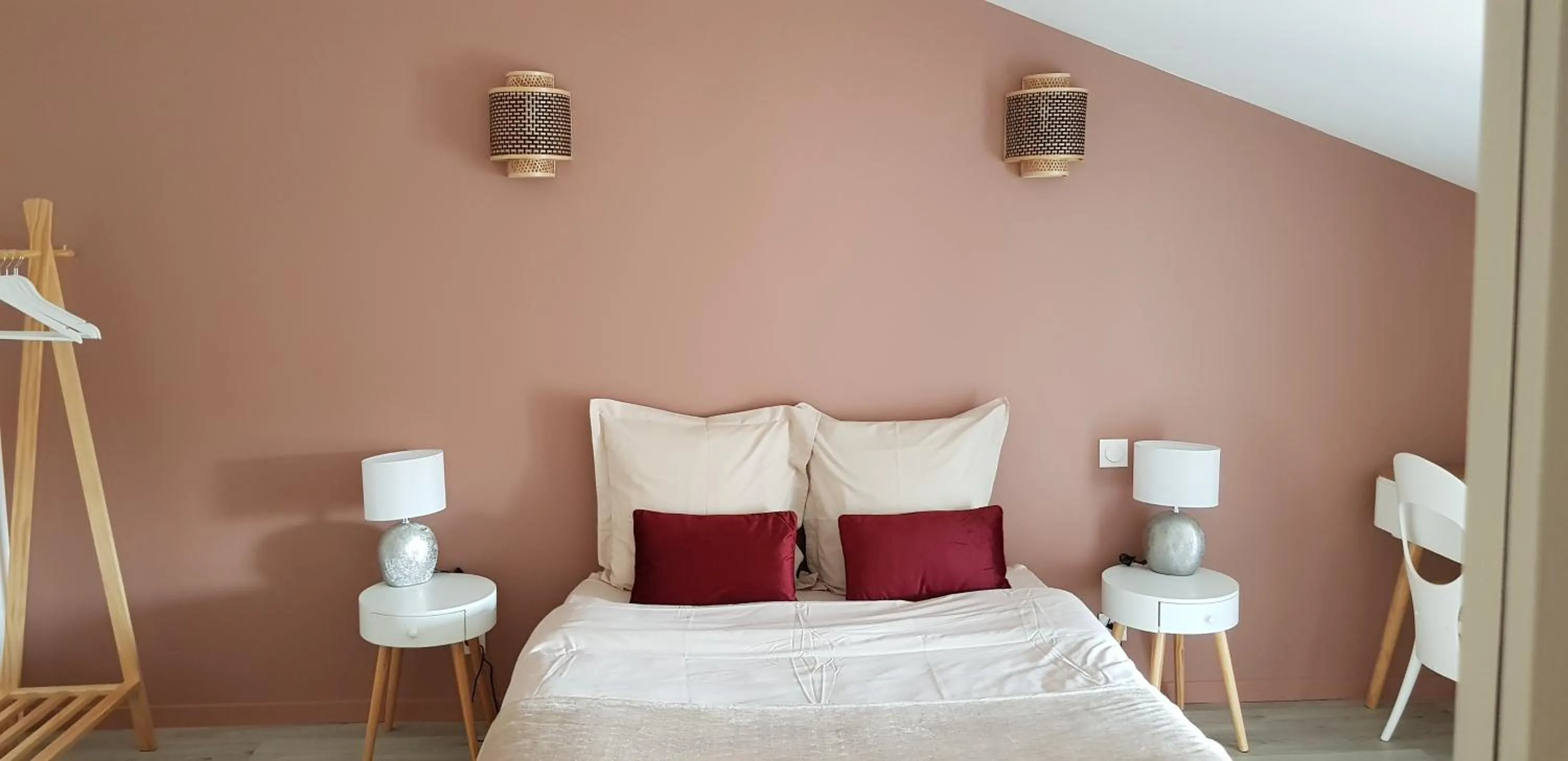 Bed in COUR LA DAME chez Béatris et Christophe Janson