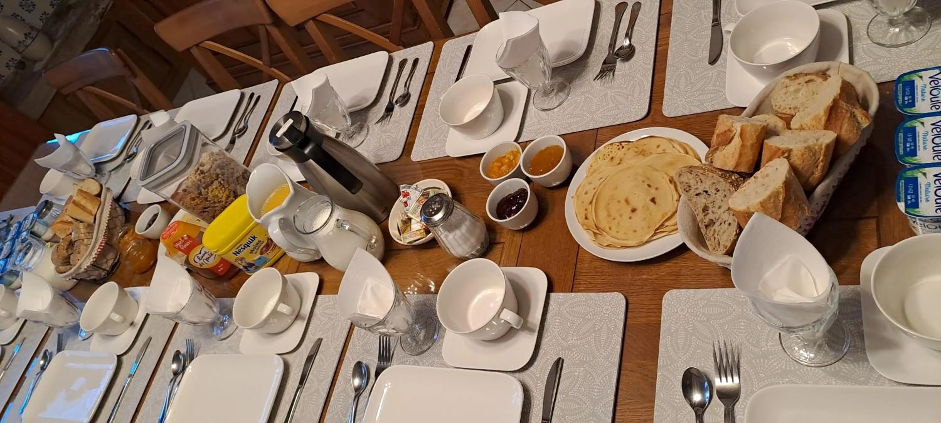 COUR LA DAME chez Béatris et Christophe Janson