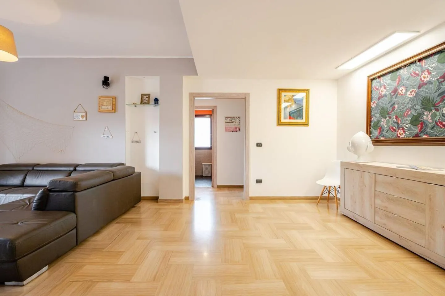 Communal lounge/ TV room in Massaroom