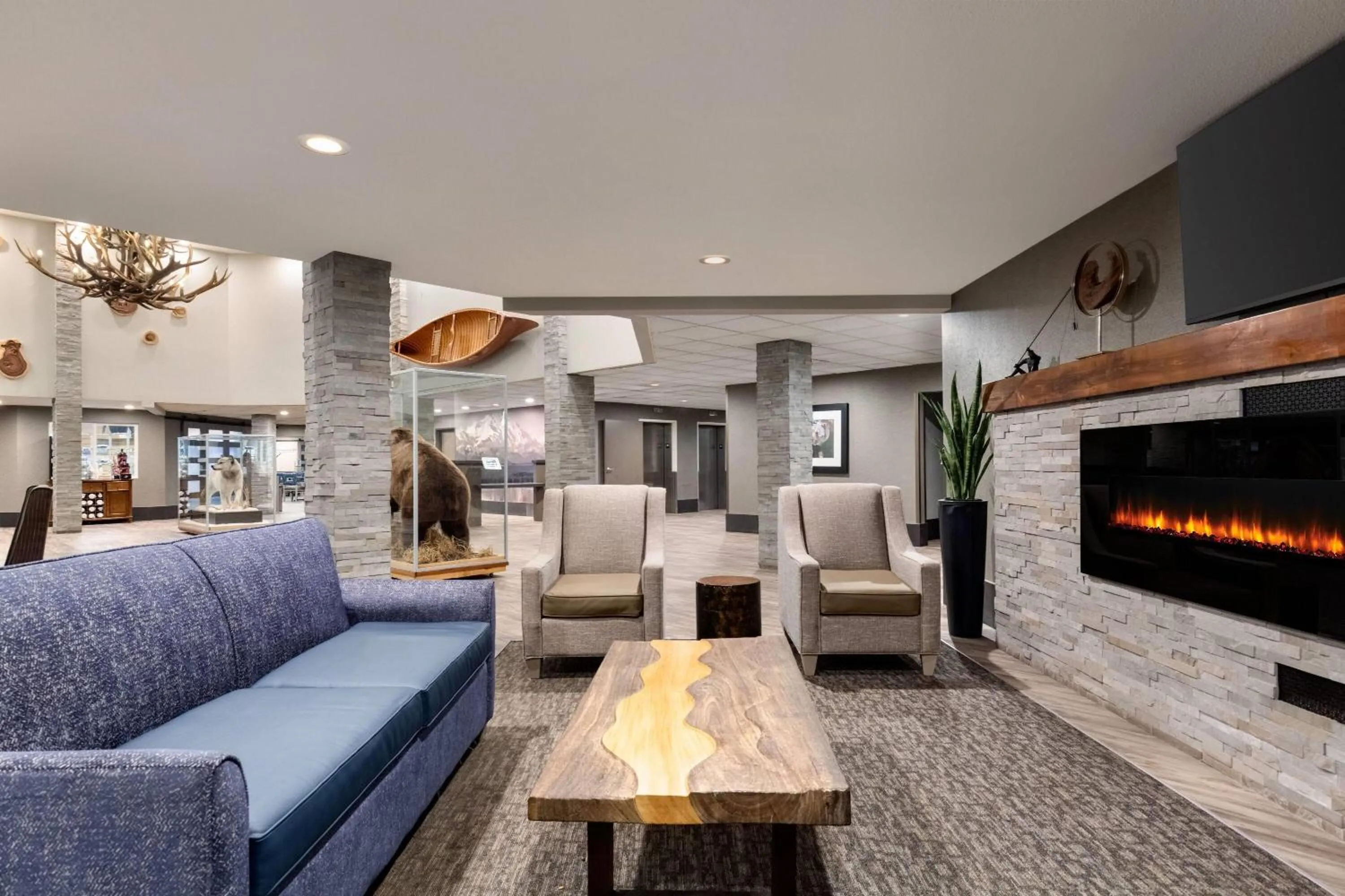 Lobby or reception in La Quinta by Wyndham Fairbanks Airport