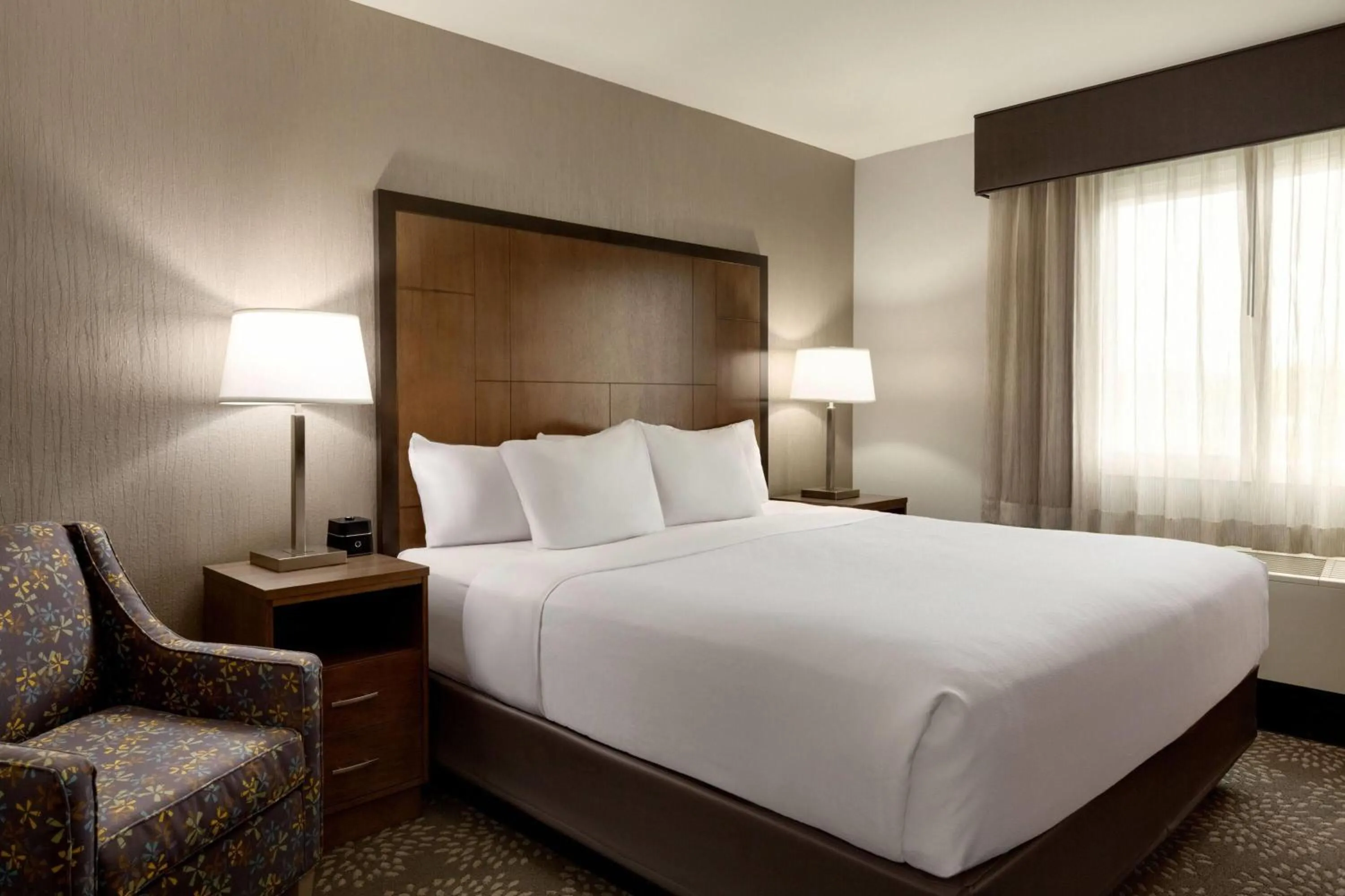 Photo of the whole room, Bed in La Quinta by Wyndham Fairbanks Airport