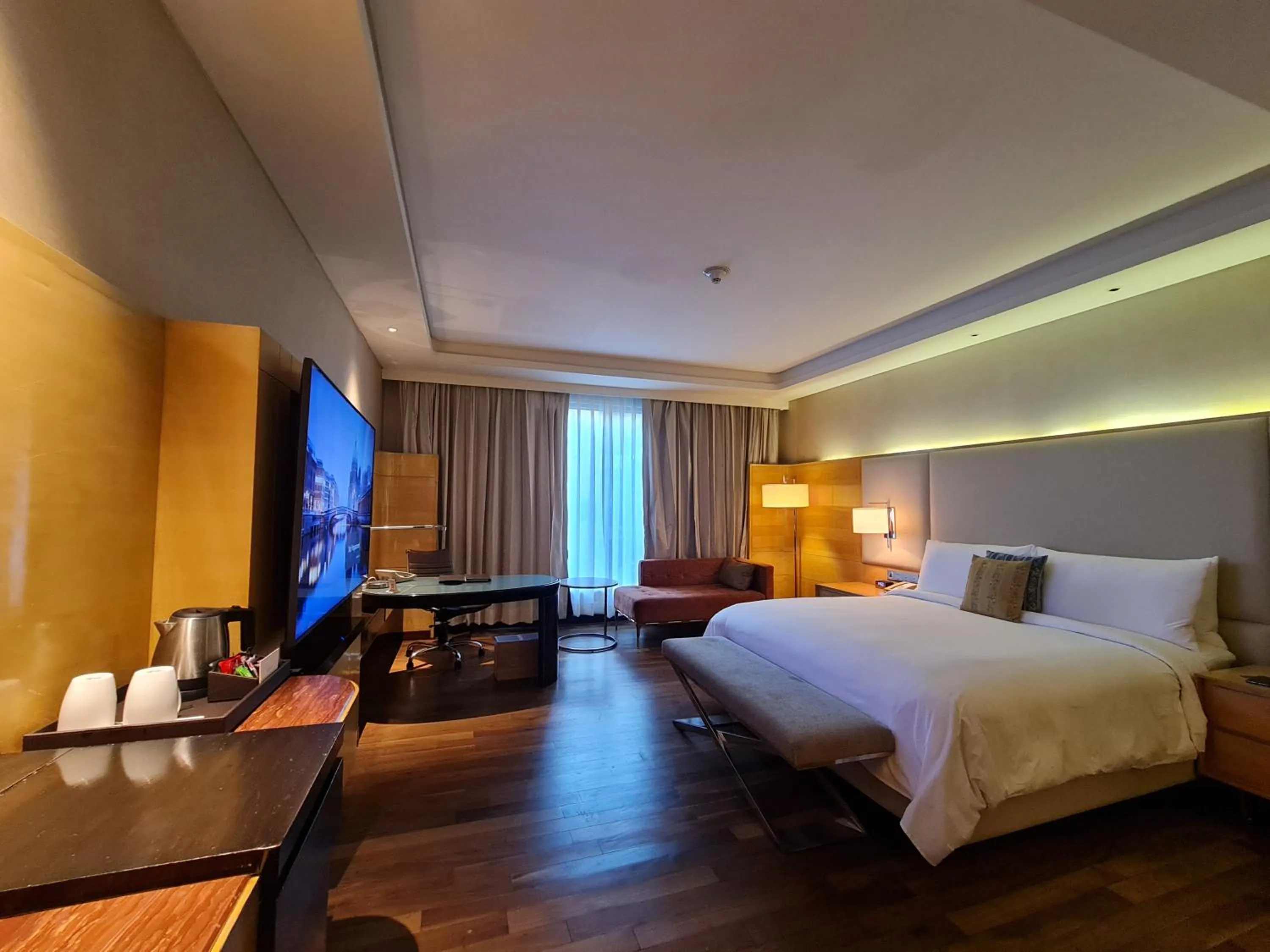 Bed in JW Marriott Hotel Chandigarh