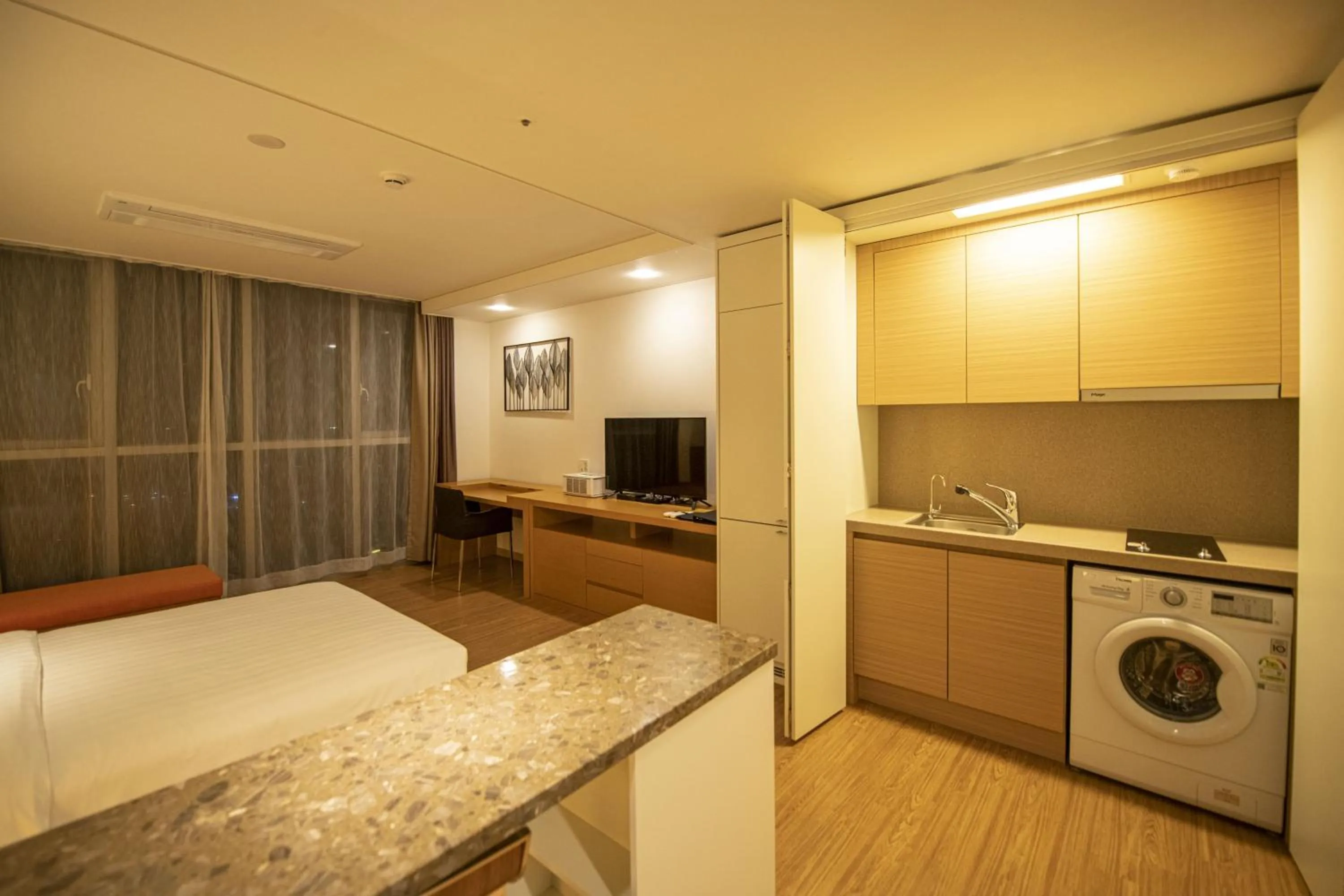 Bed in J One Hotel Cheongju