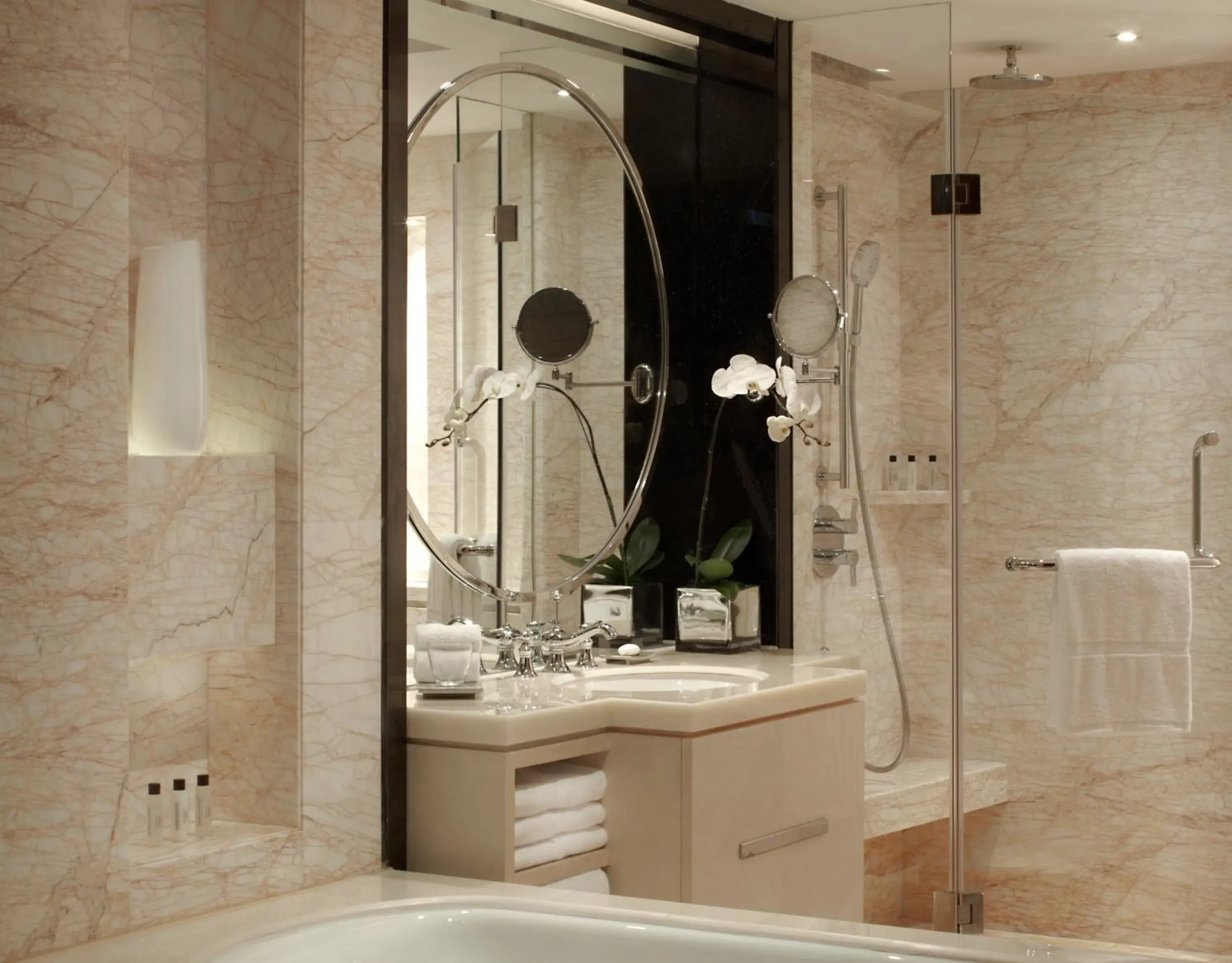 Deluxe Twin Room in Guangzhou Marriott Hotel Tianhe Deluxe Twin Room in Guangzhou Marriott Hotel Tianhe