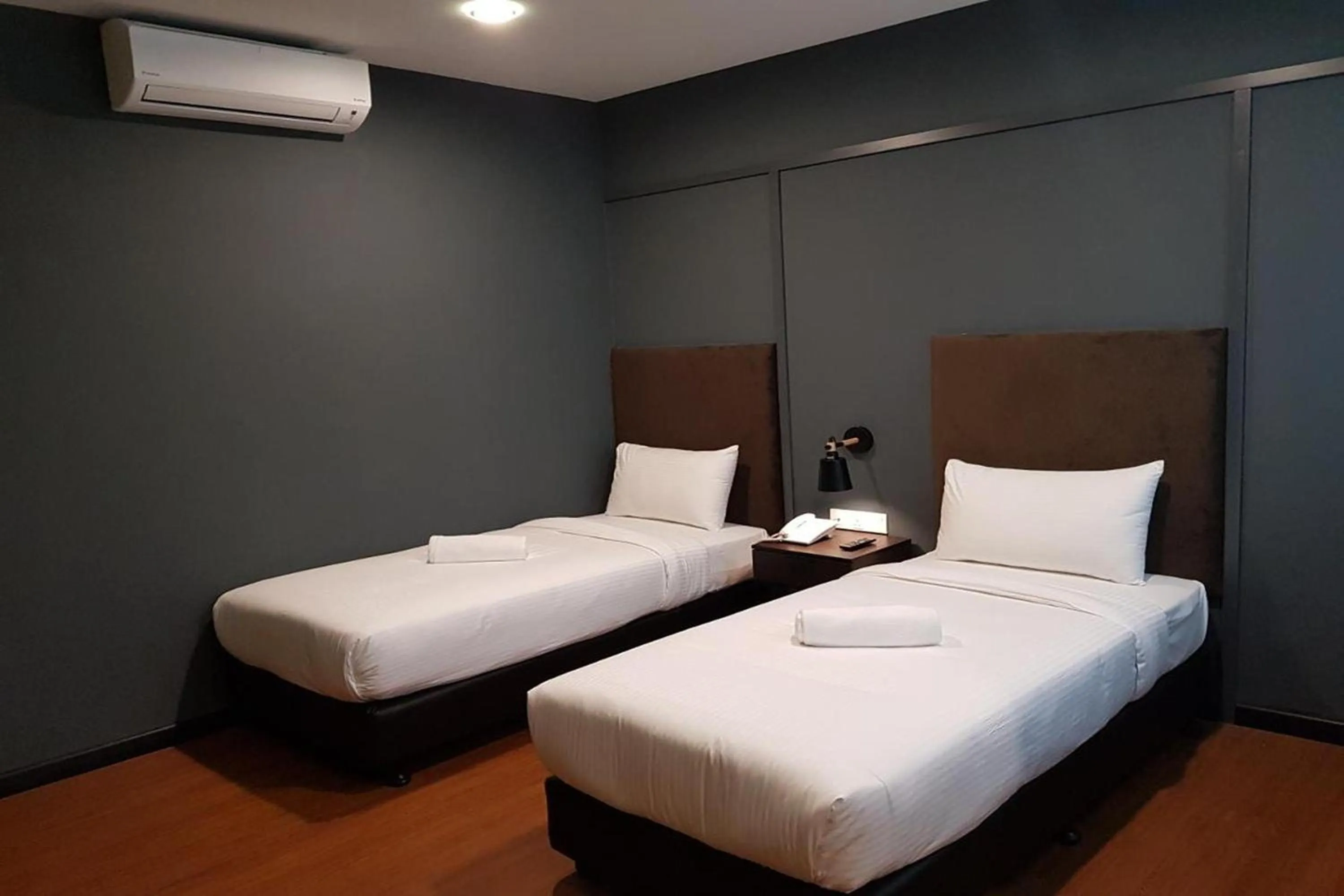 Bed in Jenjarom Boutique Hotel