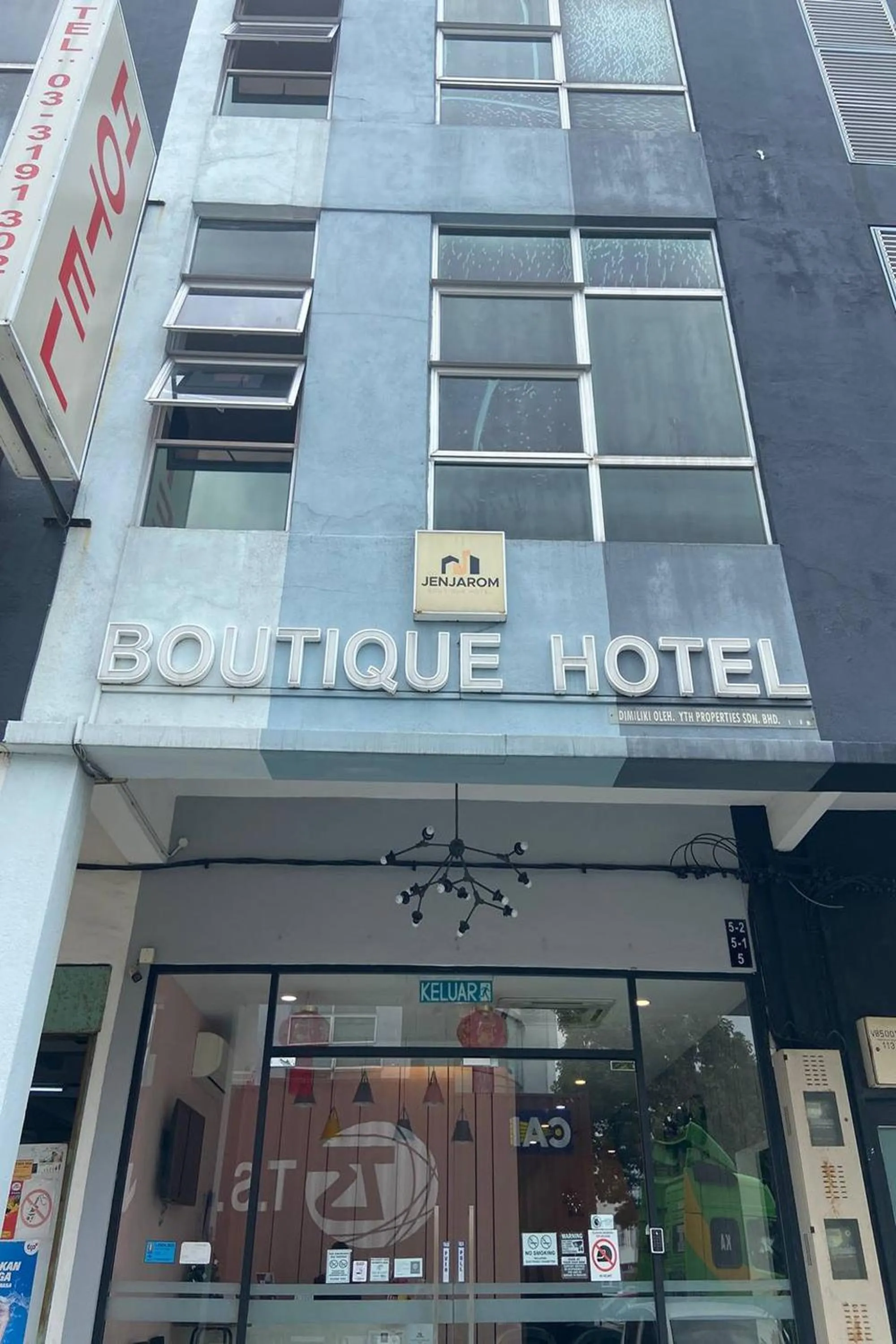 Property building in Jenjarom Boutique Hotel